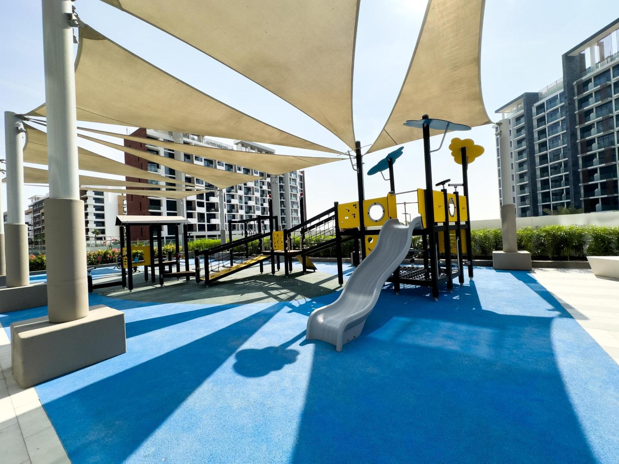 Apartment In Azizi Riviera *