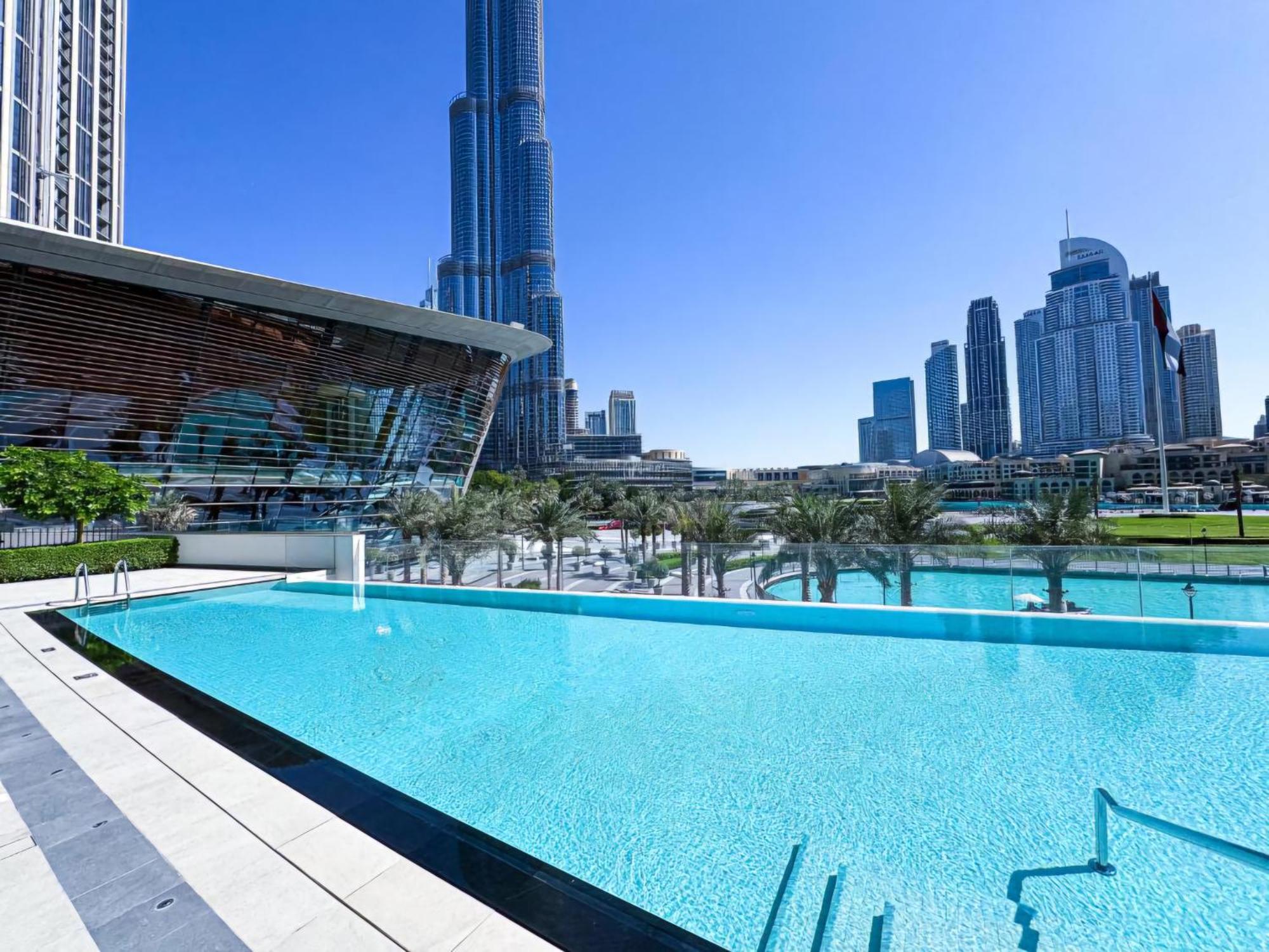 Stylish 2-bedroom Luxury In Downtown With Burj Khalifa & Fountain Views * Dubai