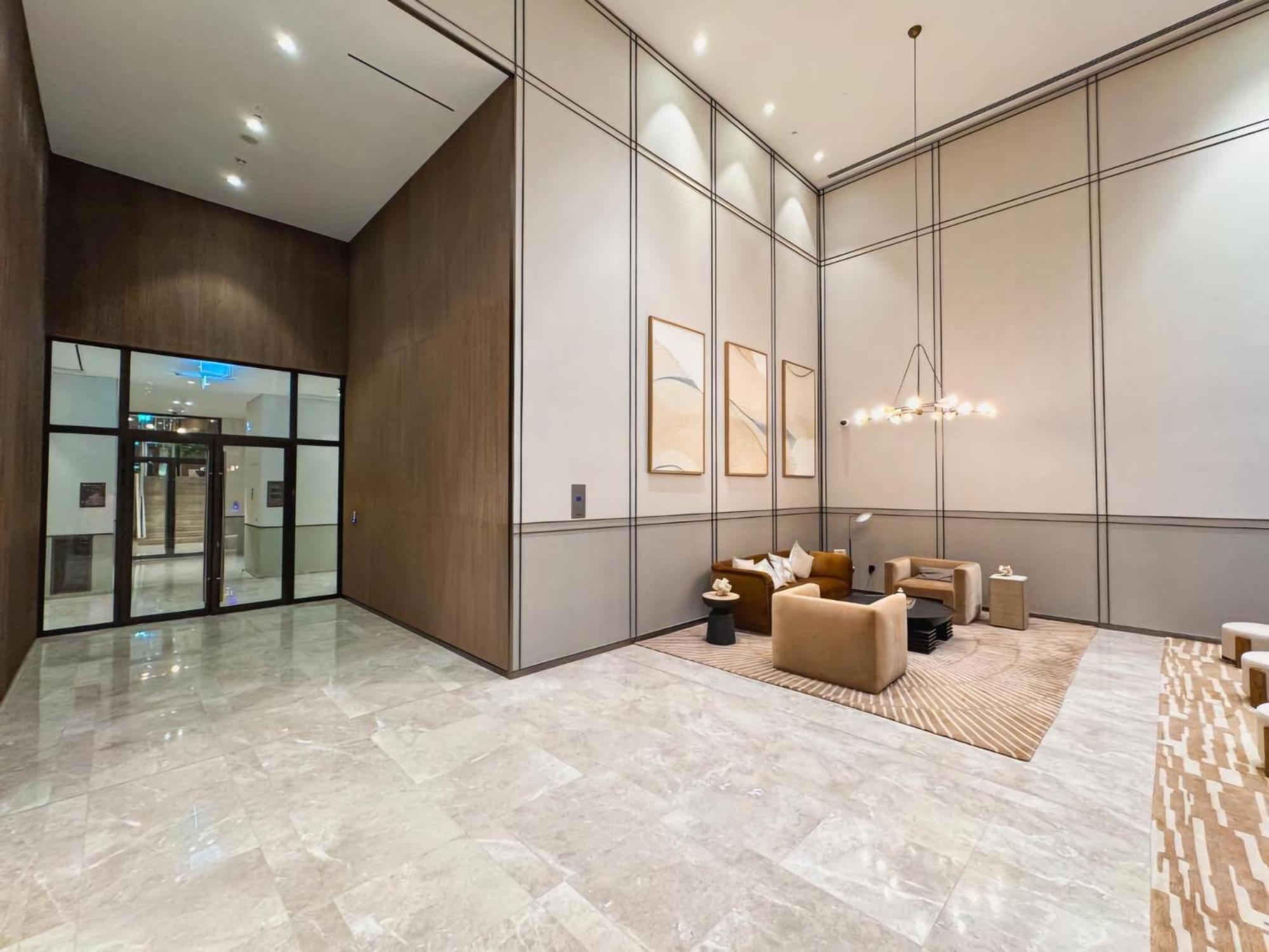 Apartment Stylish 2-bedroom Luxury In Downtown With Burj Khalifa & Fountain Views