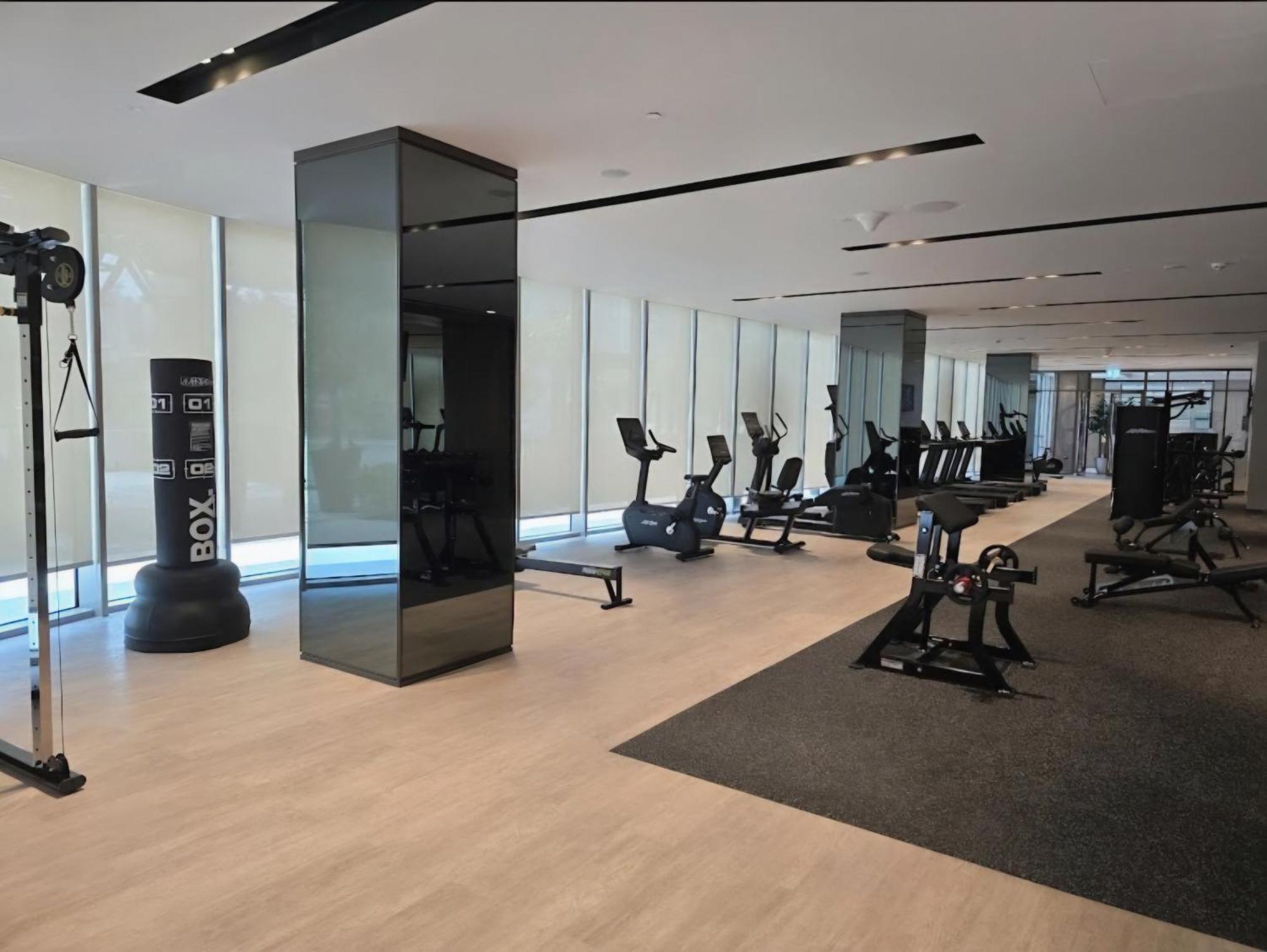 Stylish 2-bedroom Luxury In Downtown With Burj Khalifa & Fountain Views Apartment