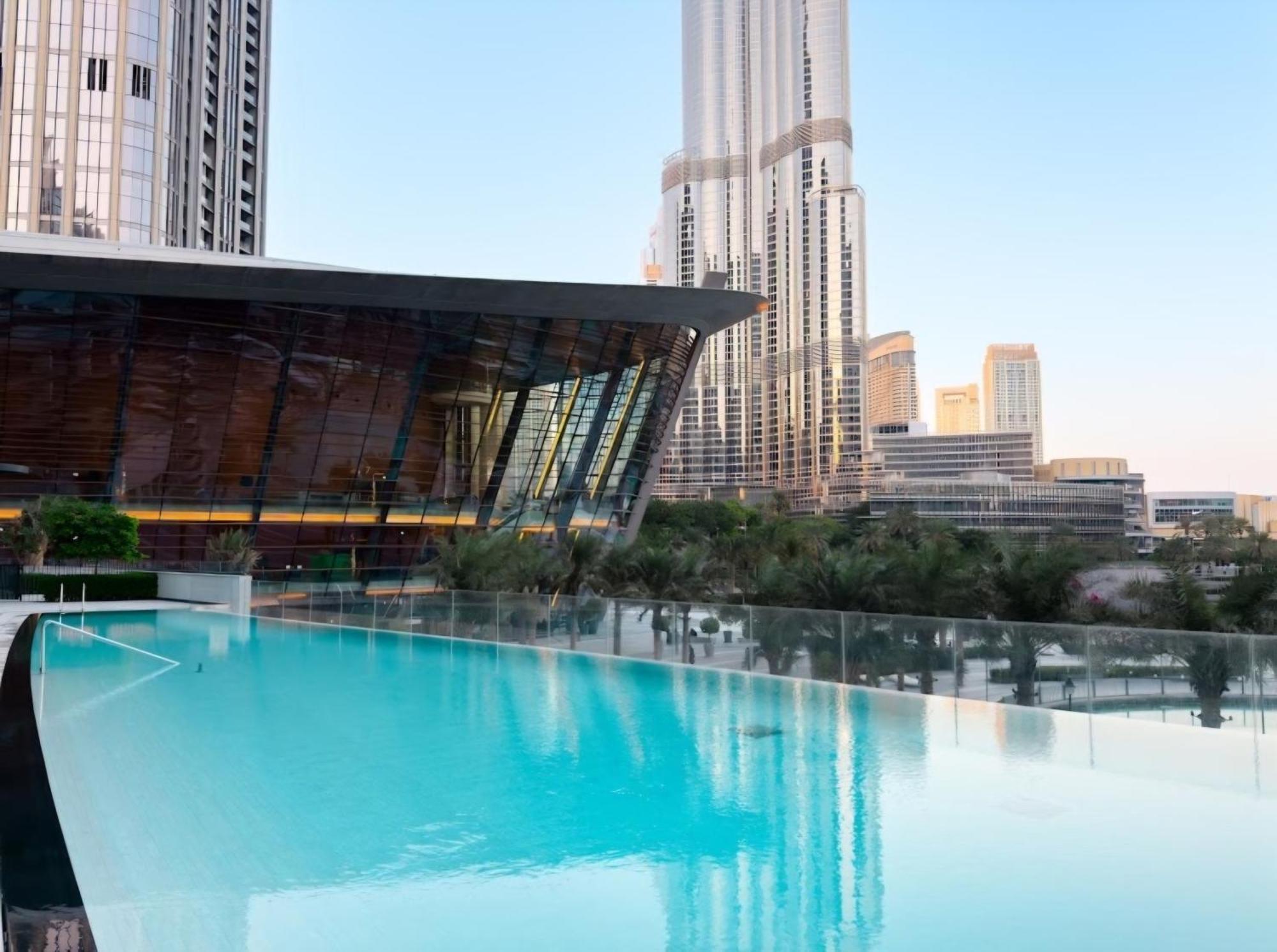 Stylish 2-bedroom Luxury In Downtown With Burj Khalifa & Fountain Views * Dubai