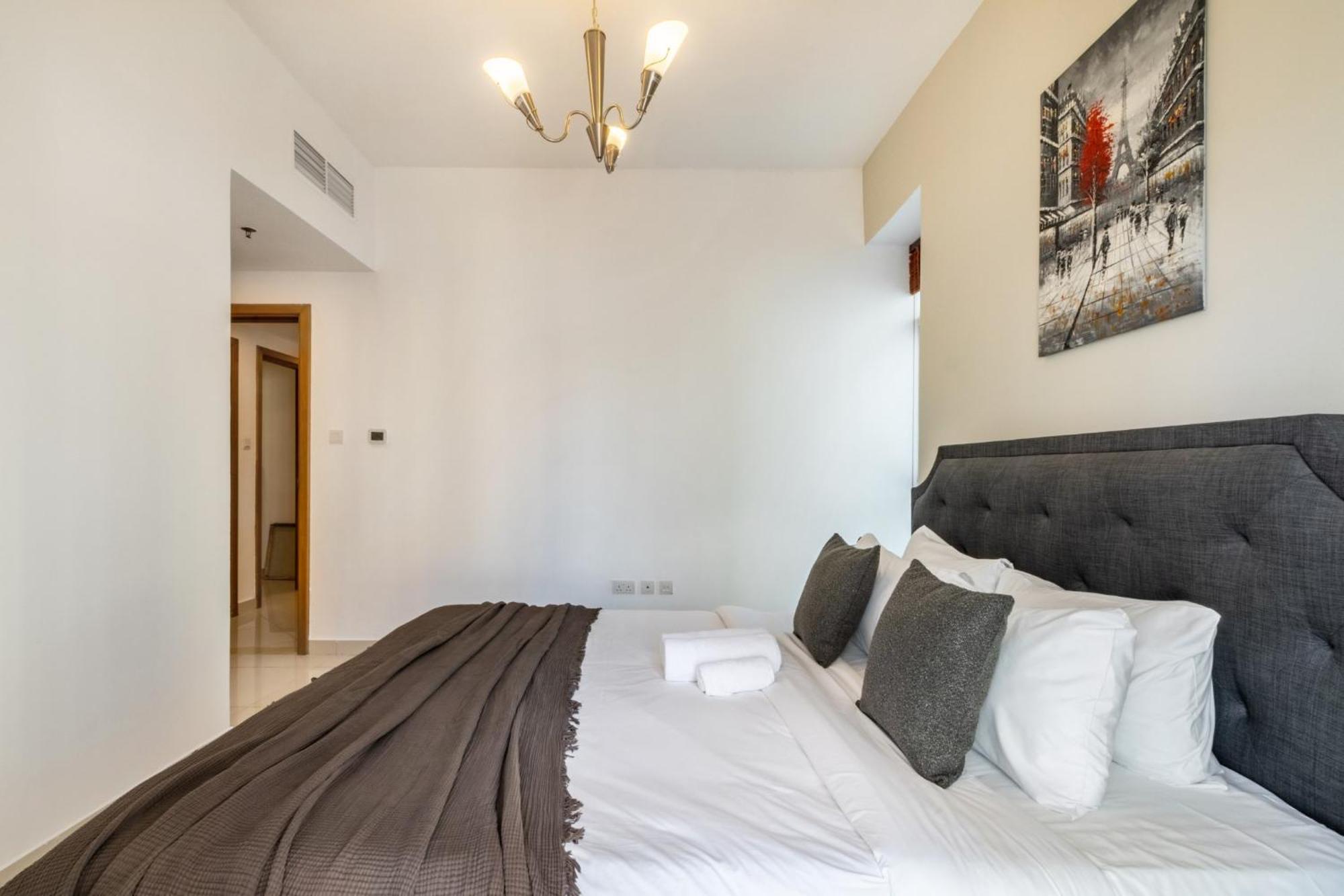Heavenly Escape In Marina Apartment *
