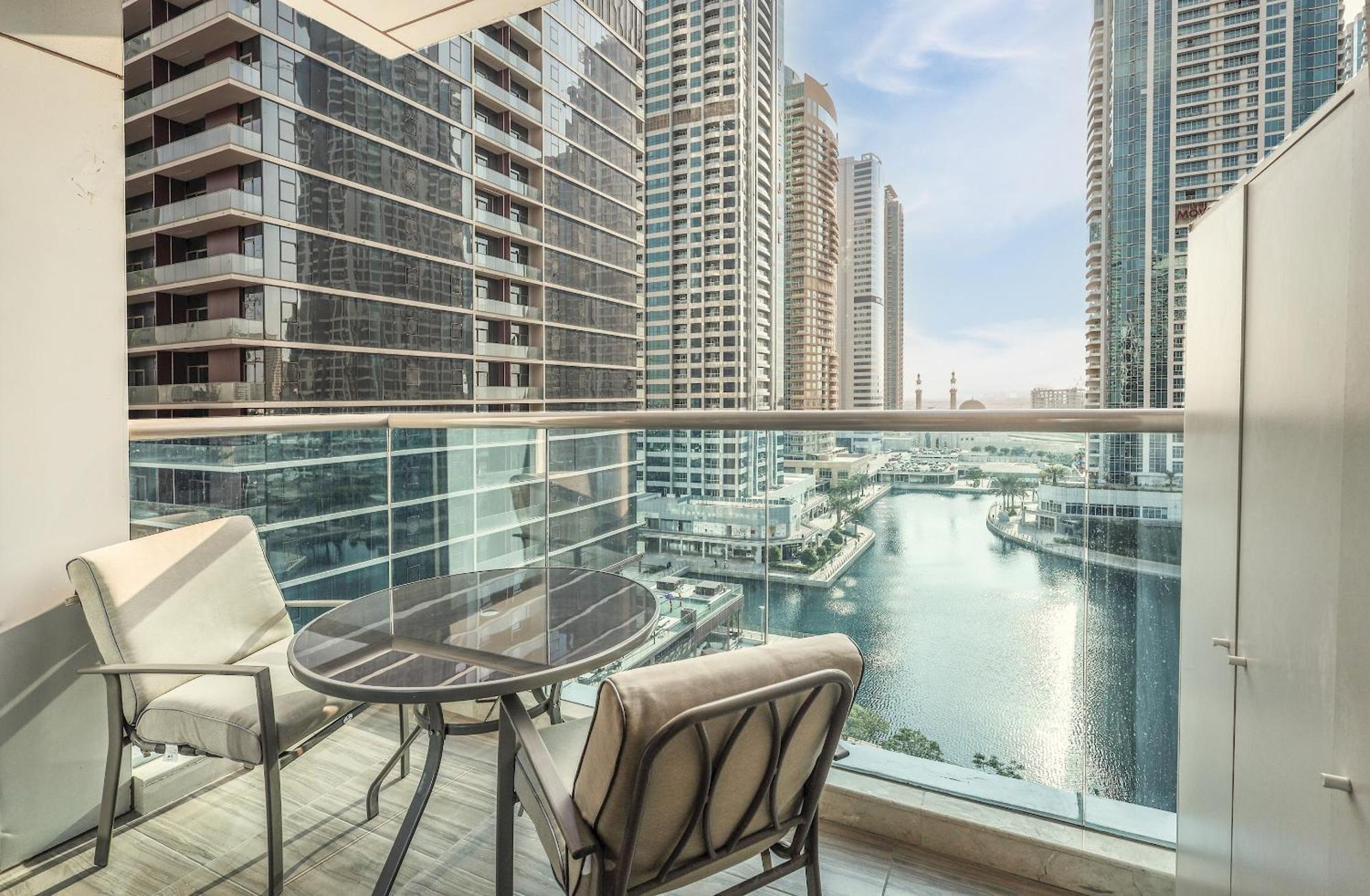Elite Lux Homes - Stunning View 1bhk Retreat In Jlt