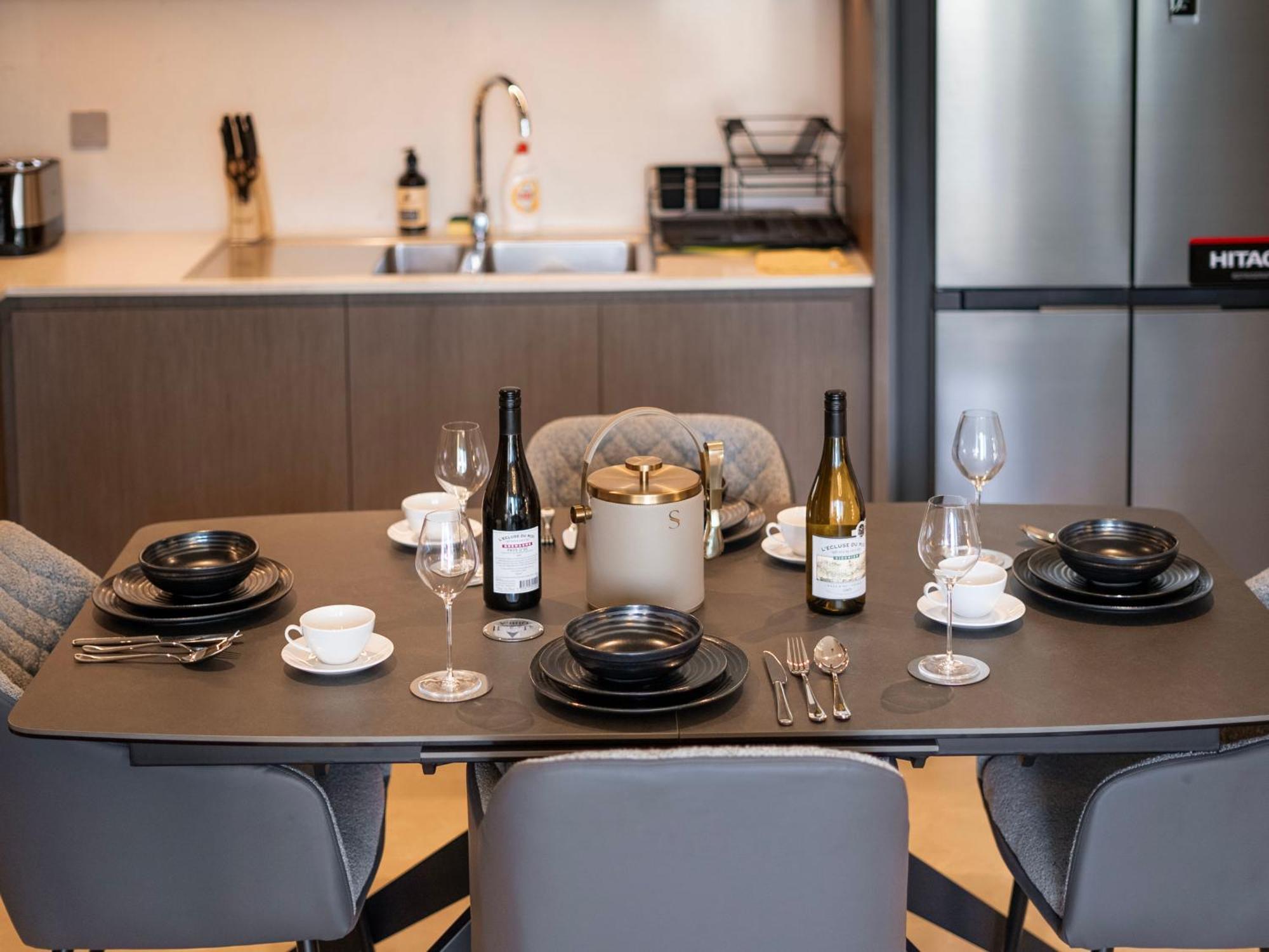 Apartment Stylish 2-bedroom Luxury In Downtown With Burj Khalifa & Fountain Views