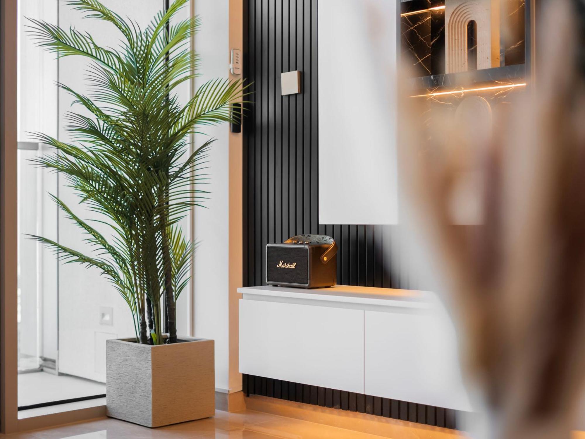 Stylish 2-bedroom Luxury In Downtown With Burj Khalifa & Fountain Views Apartment *