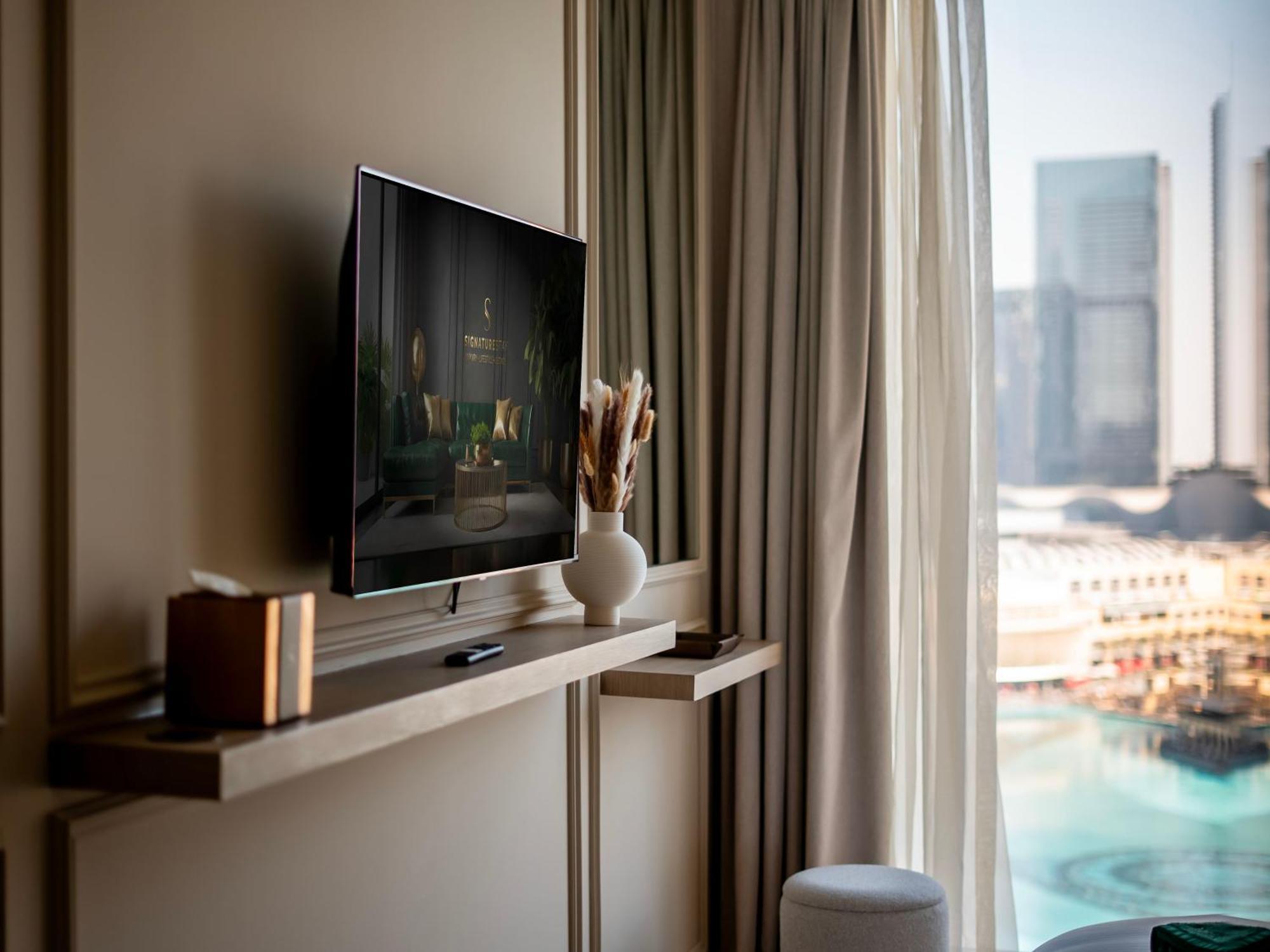 Apartment Stylish 2-bedroom Luxury In Downtown With Burj Khalifa & Fountain Views Dubai