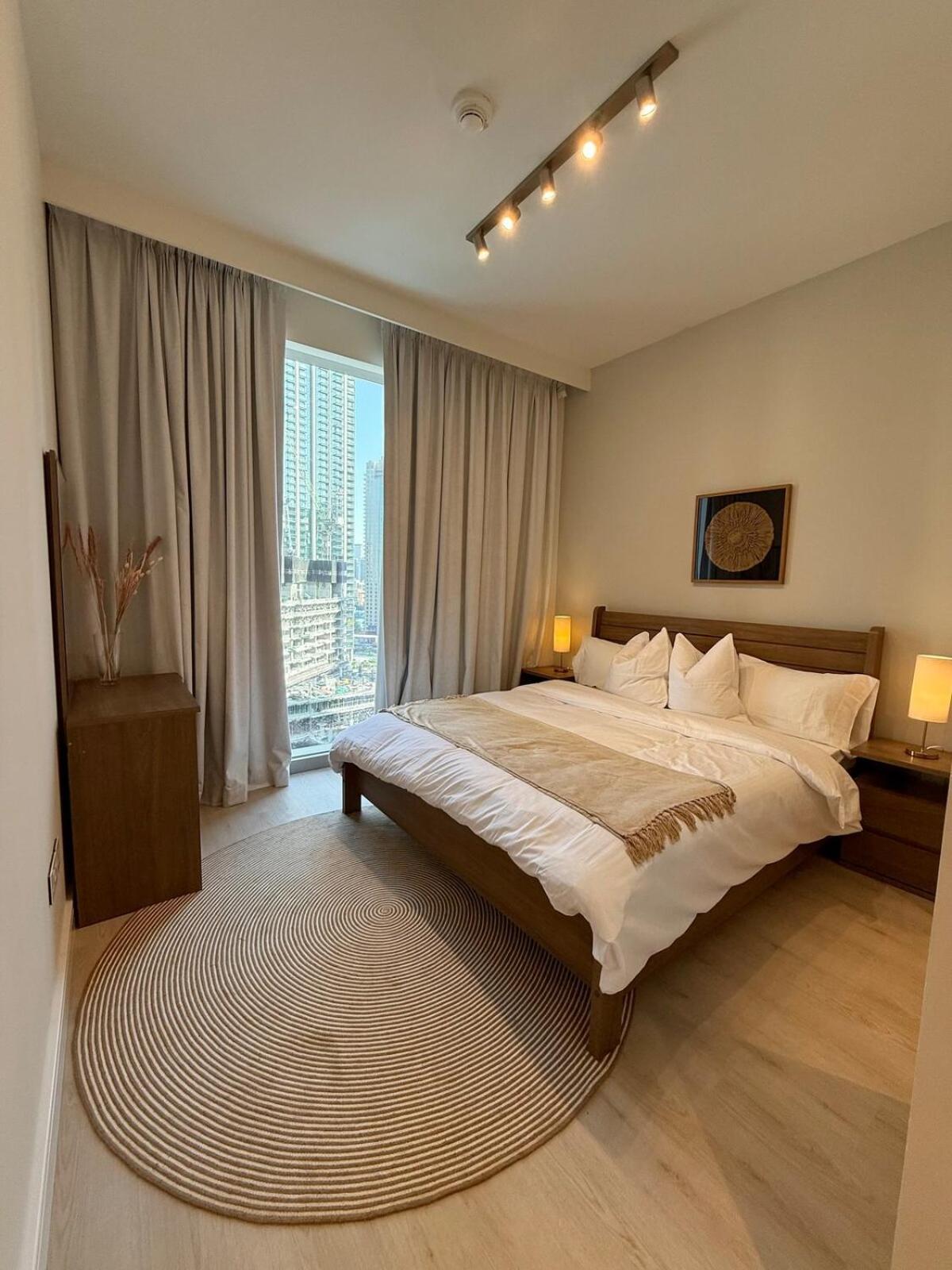 Apartment Upgraded Brand New Downtown *