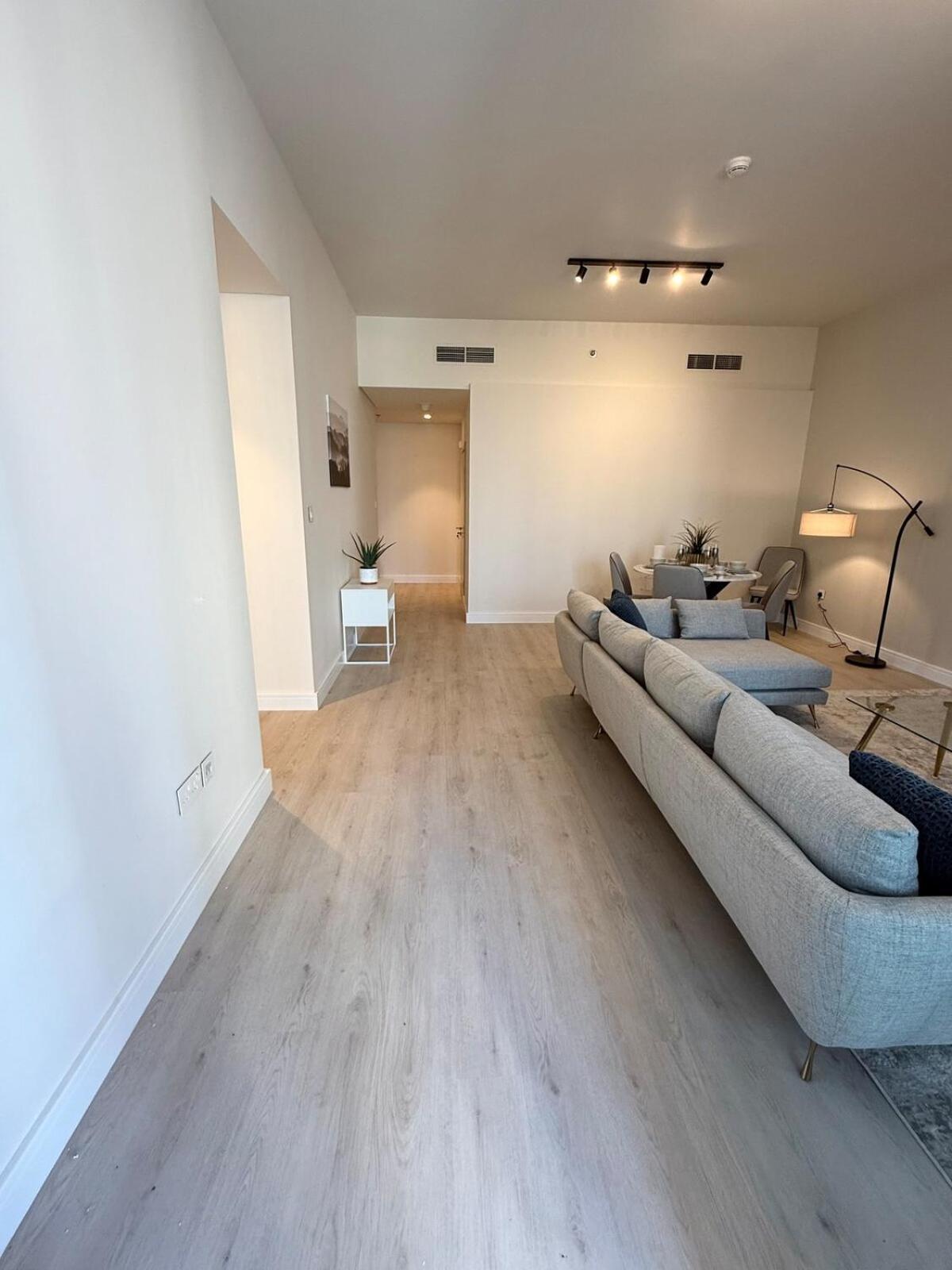 Apartment Upgraded Brand New Downtown Dubai