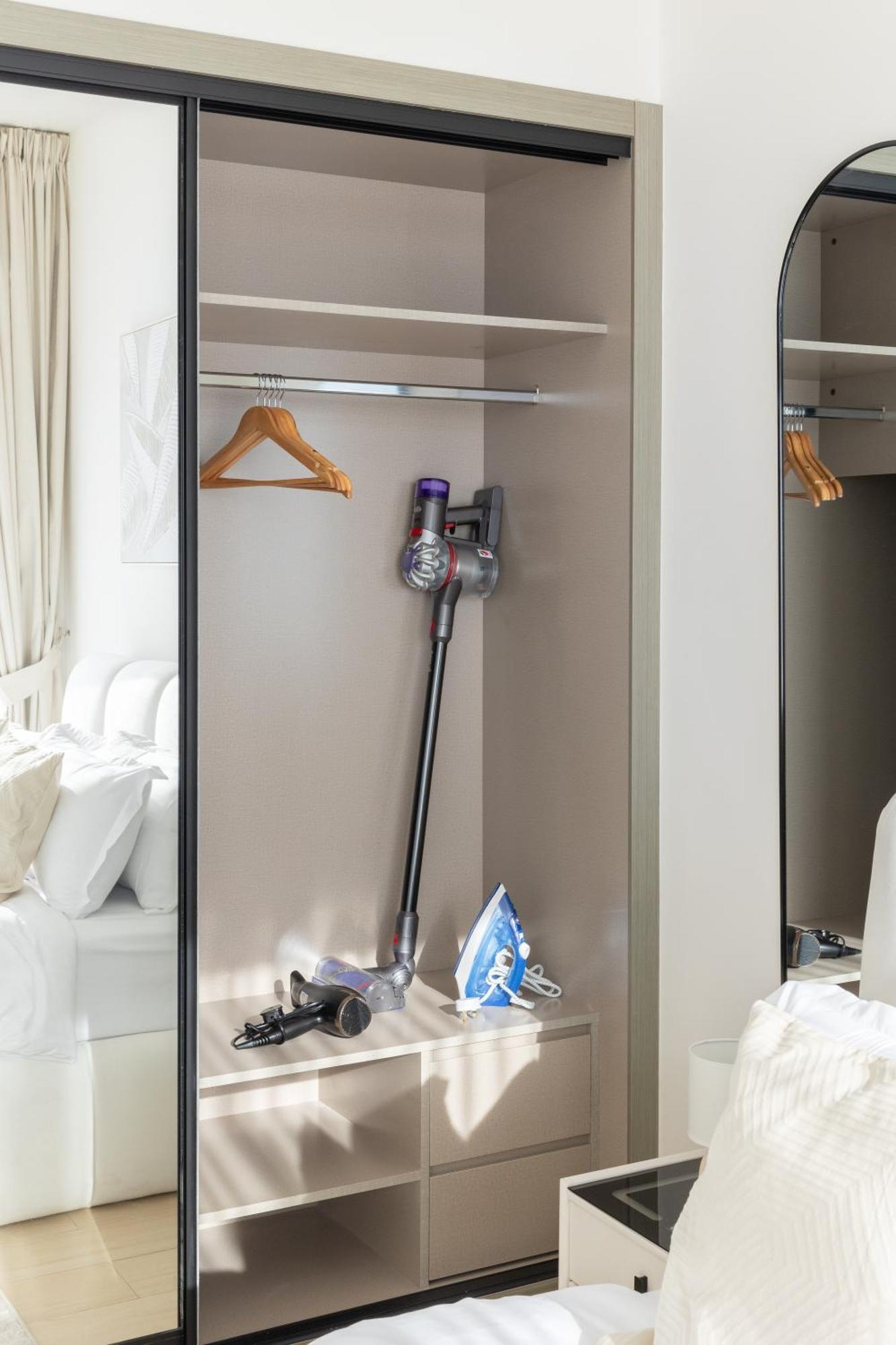 Cozy 1br With Balcony In Binghatti Emerald Apartment Dubai