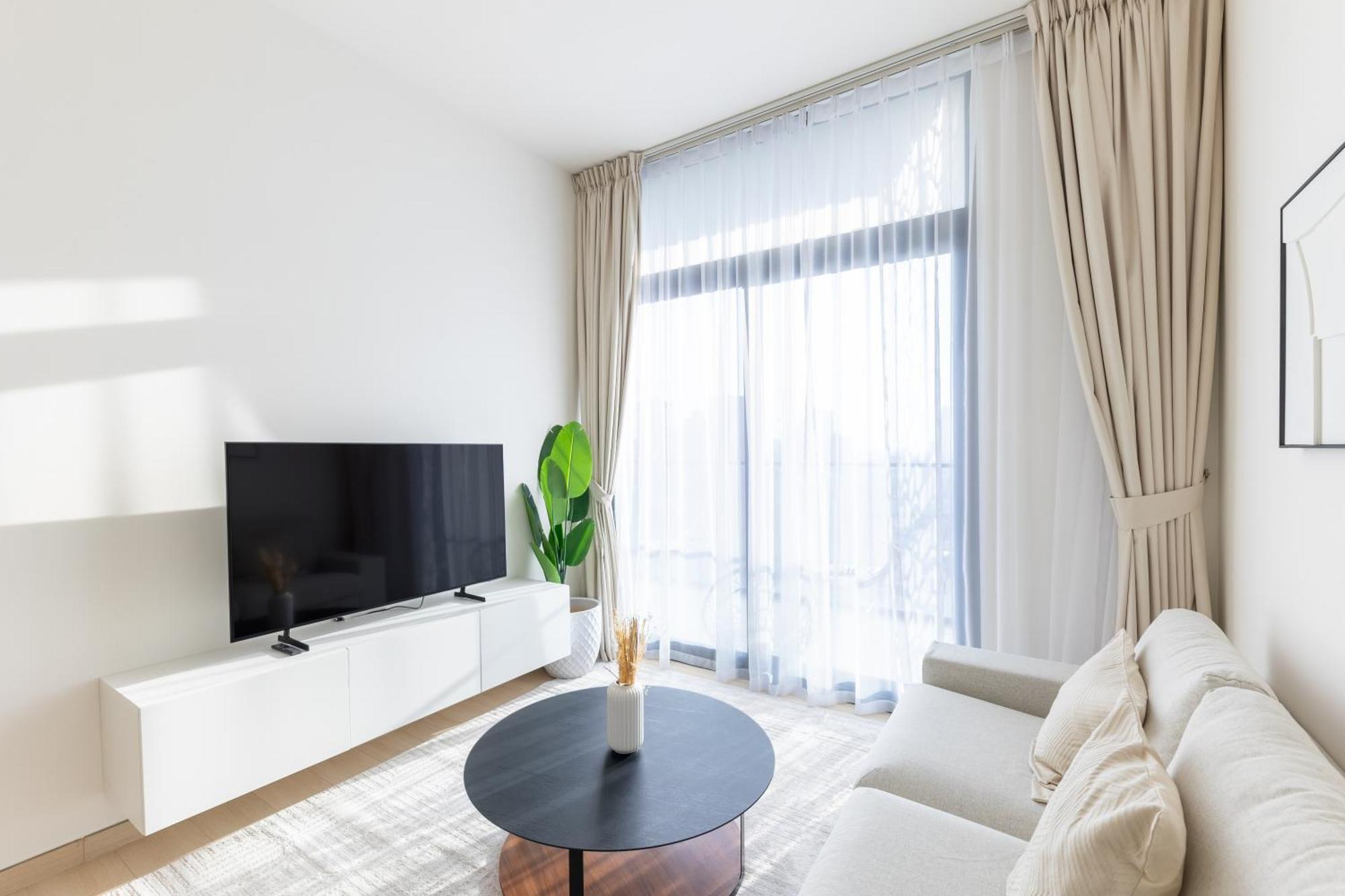Apartment Cozy 1br With Balcony In Binghatti Emerald Dubai