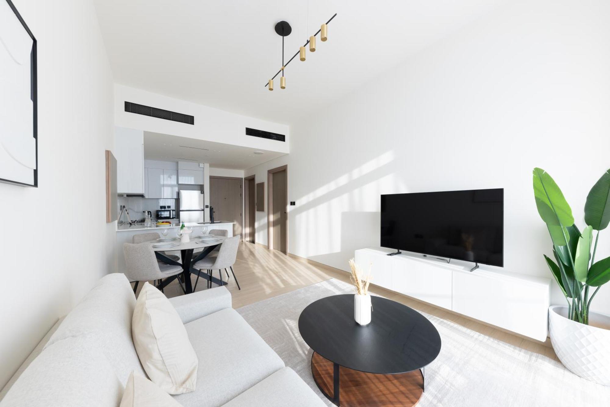 Cozy 1br With Balcony In Binghatti Emerald Apartment