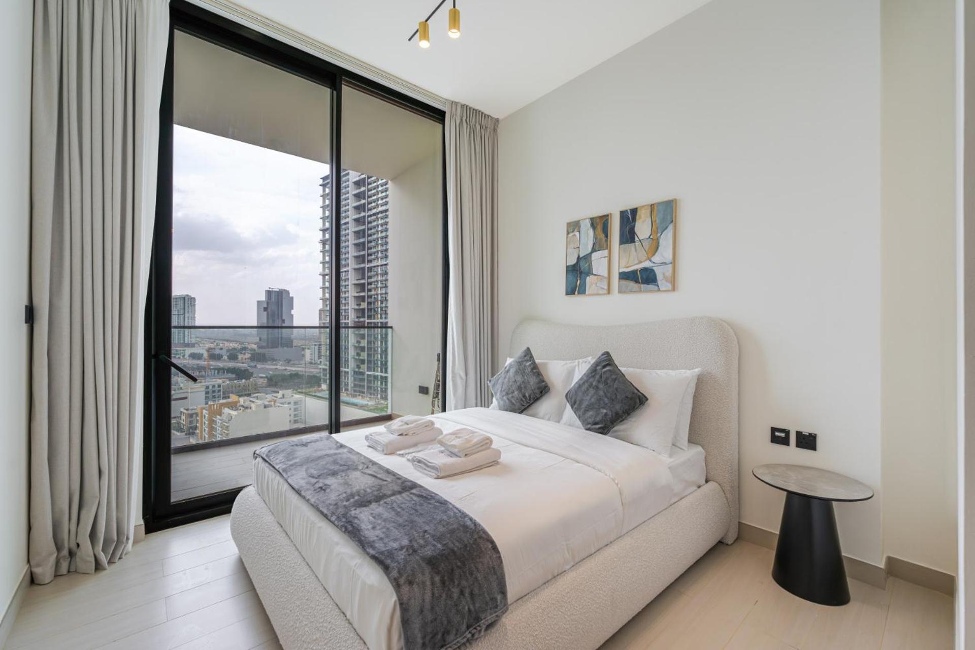 Apartment Smart Living I High Speed Wi-fi I View Dubai