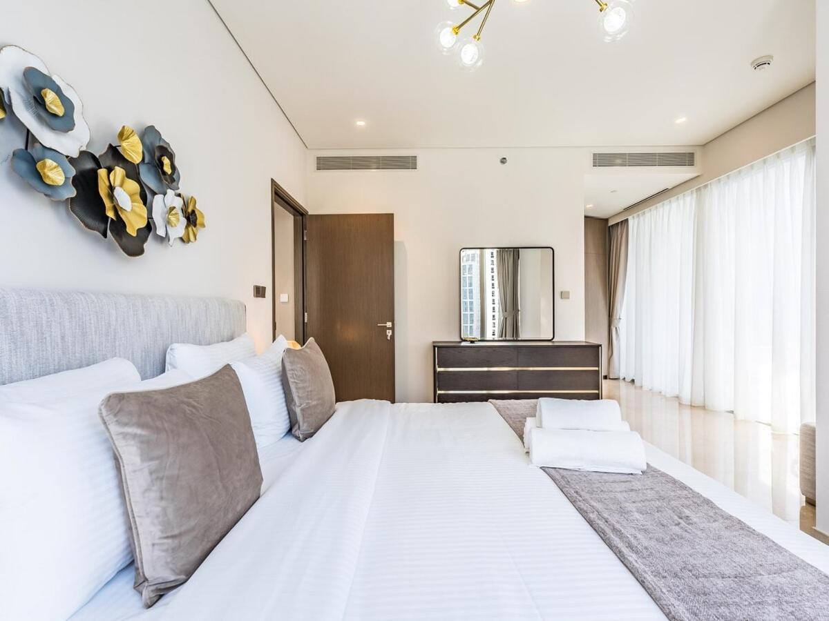 2 Bedroom - Grande Signature - Burj Khalifa View Apartment Dubai