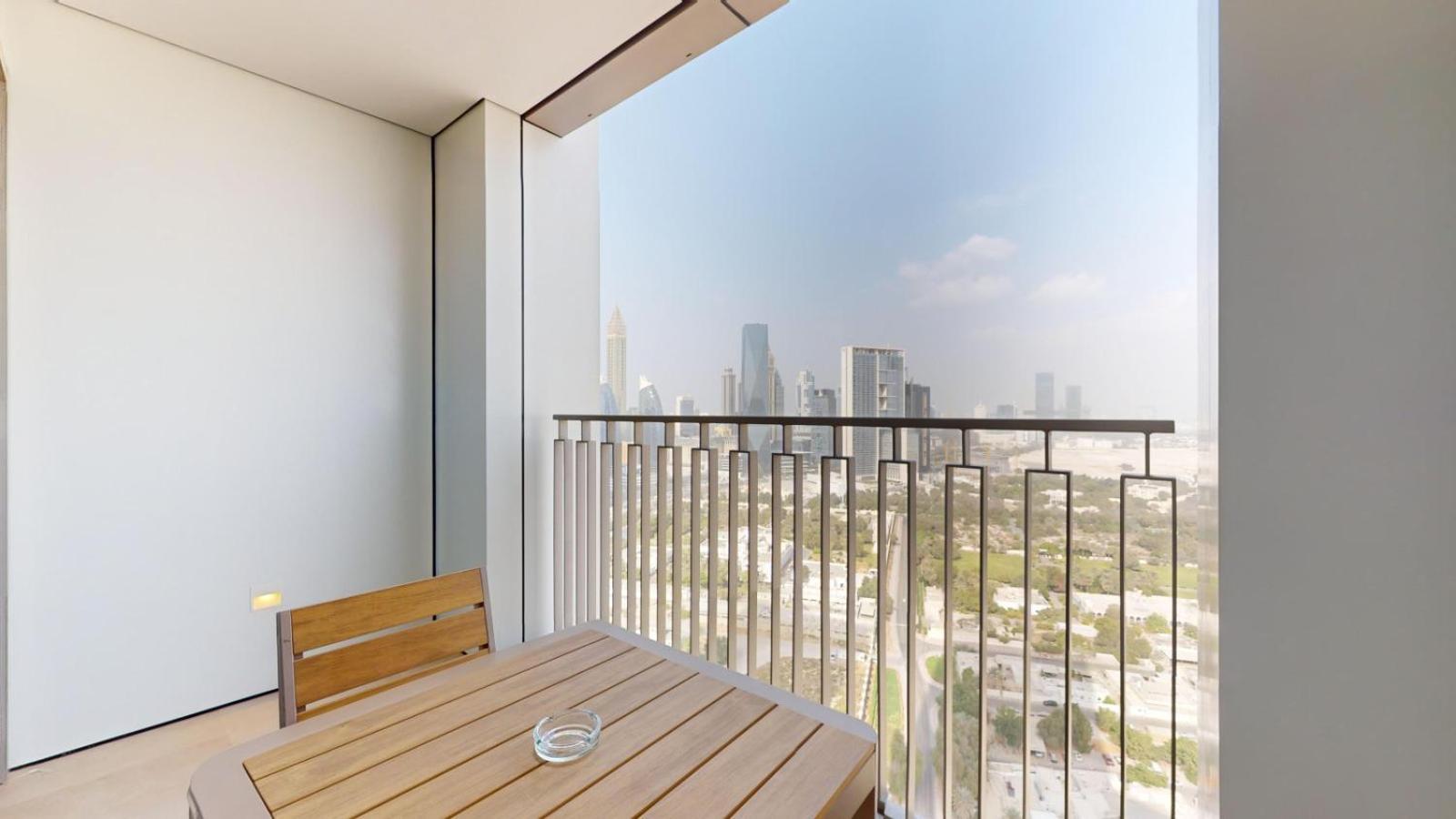 Downtown Views 2 - Vibrant One Bedroom In Downtown Apartment *