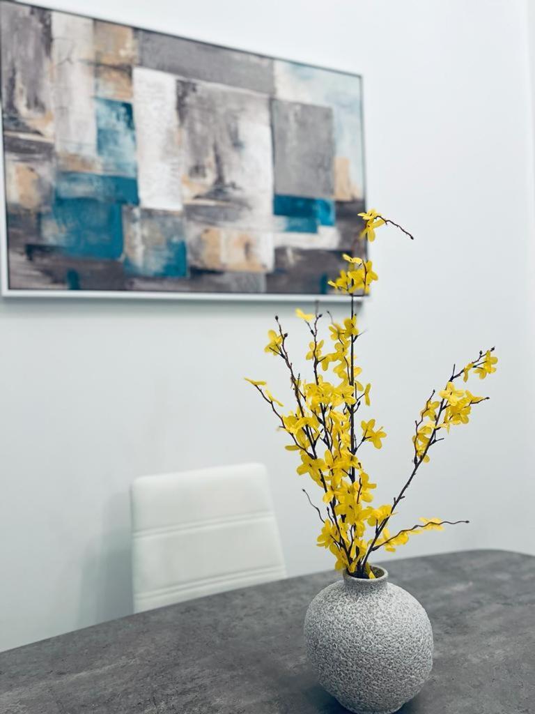 In Arjan Dubai, Close By Science Park, Miracle Garden And Butterfly Garden Apartment *