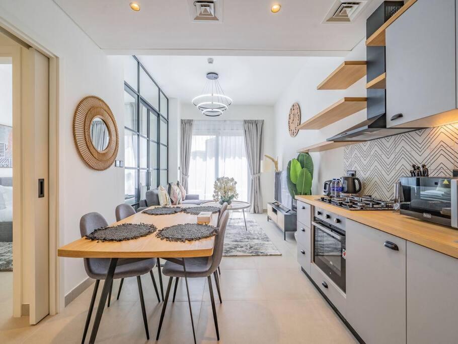 Modern 1bed In Hills Estate