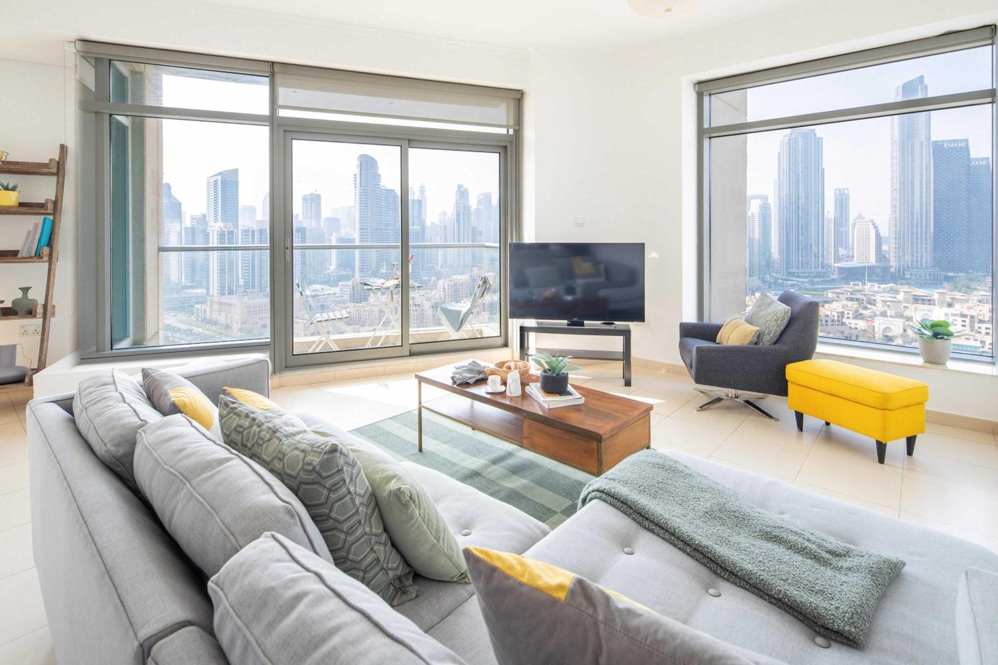 Frank Porter - Burj Views Tower A * Dubai