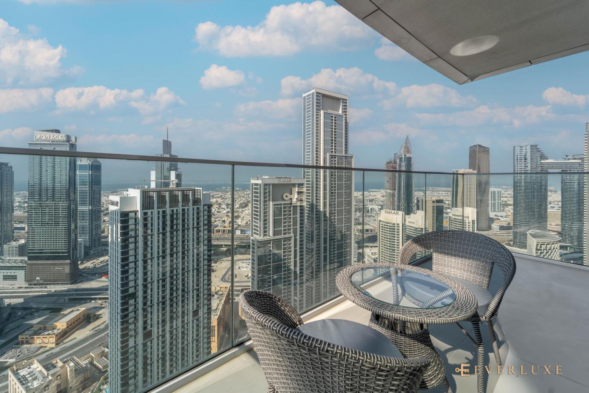 Downtown Elegance 2br Near Fountain * Dubai