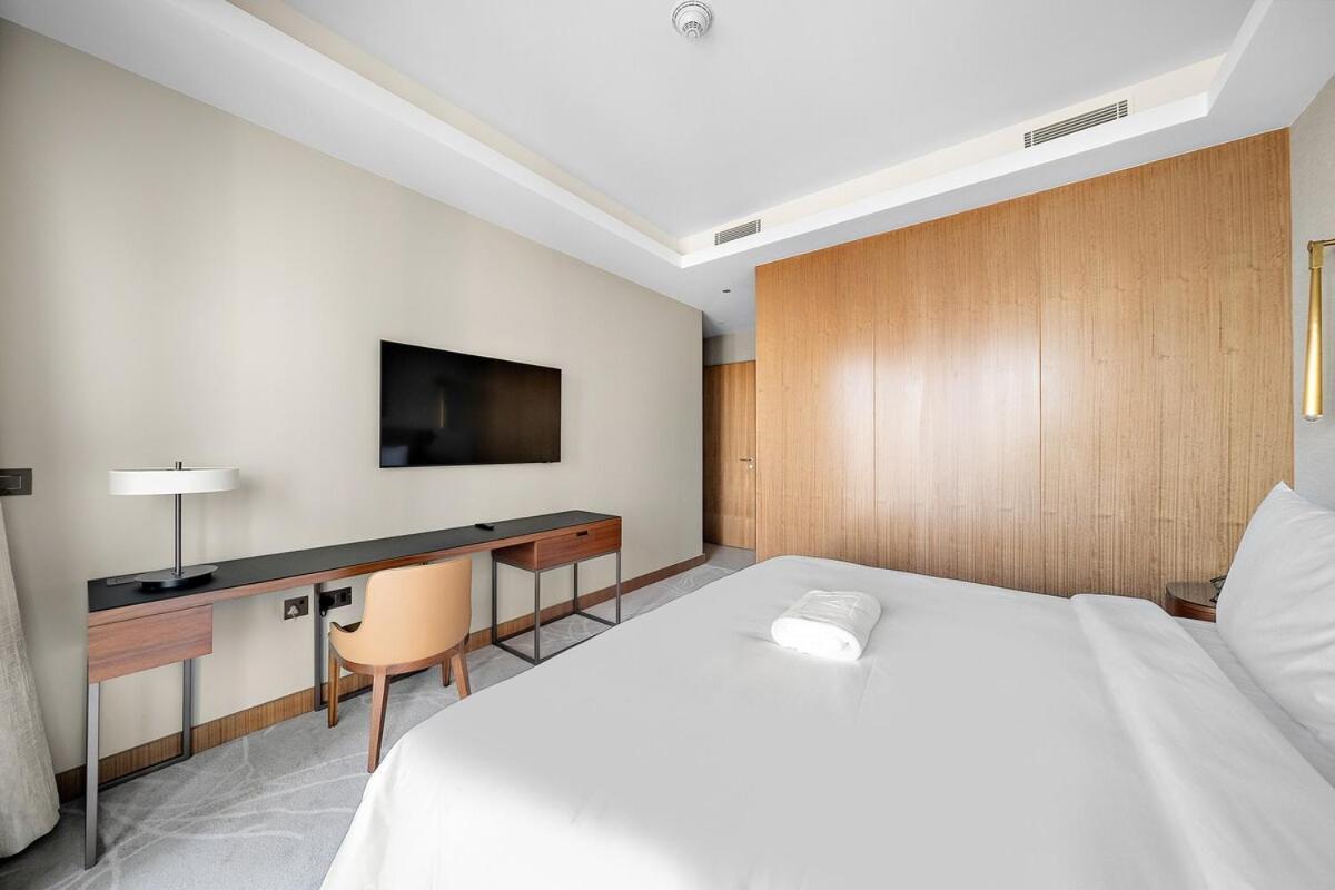 First Class 3br Burj Khalifa & Fountain View * Dubai