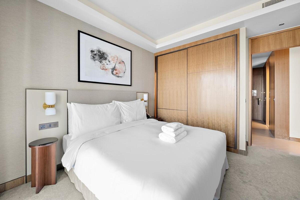 First Class 3br Burj Khalifa & Fountain View Apartment Dubai