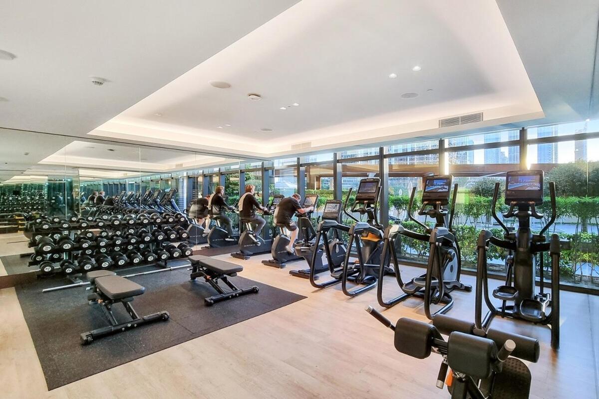 Apartment First Class 3br Burj Khalifa & Fountain View Dubai