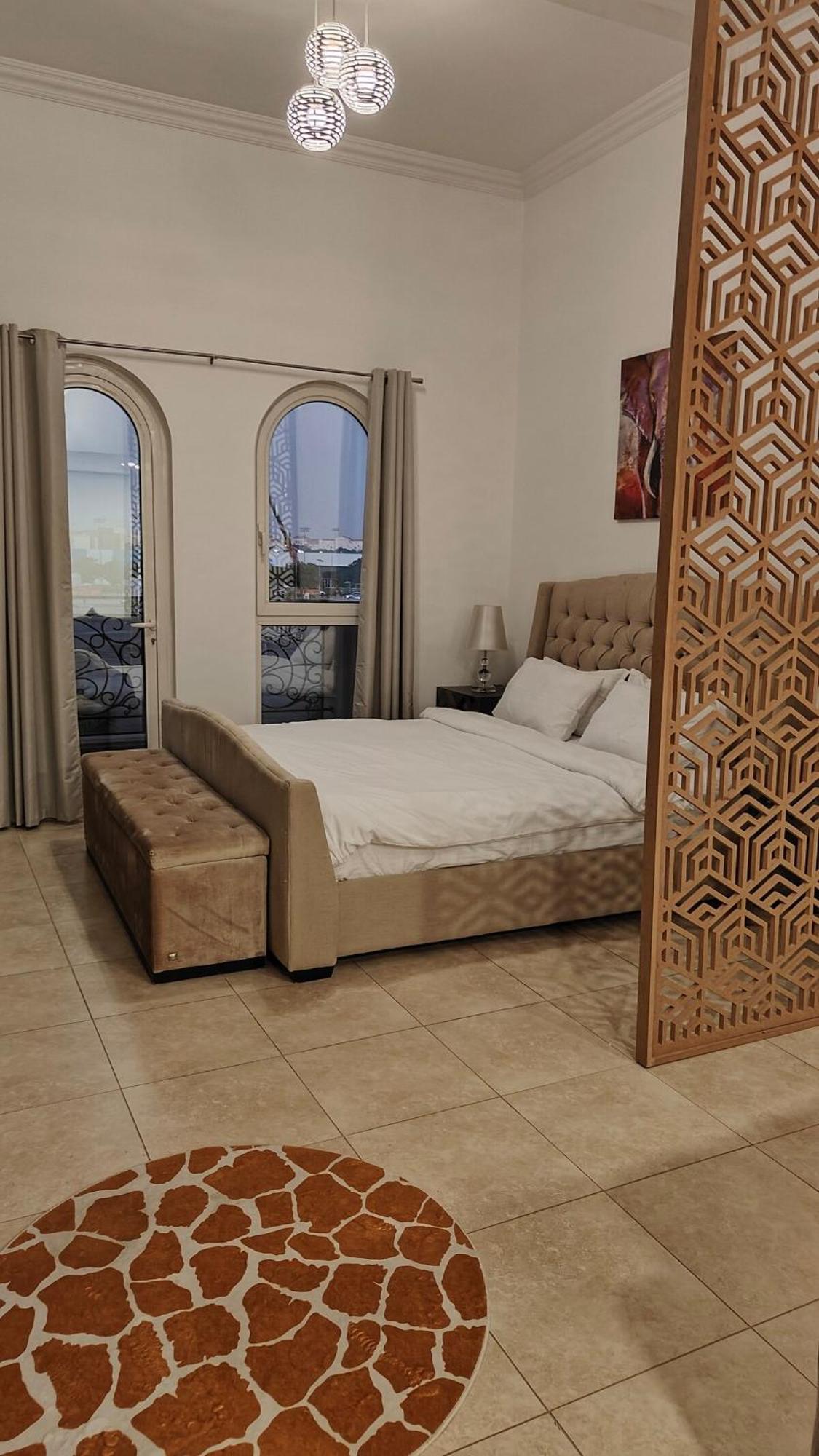 Huge Exclusive Comfortable With Canal View! Apartment Dubai