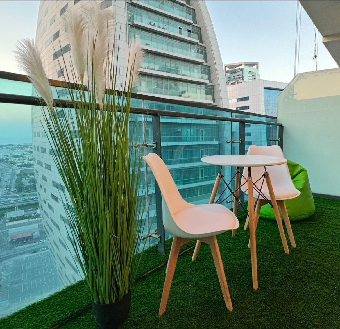 Chic Near Down Town In Business Bay Dubai