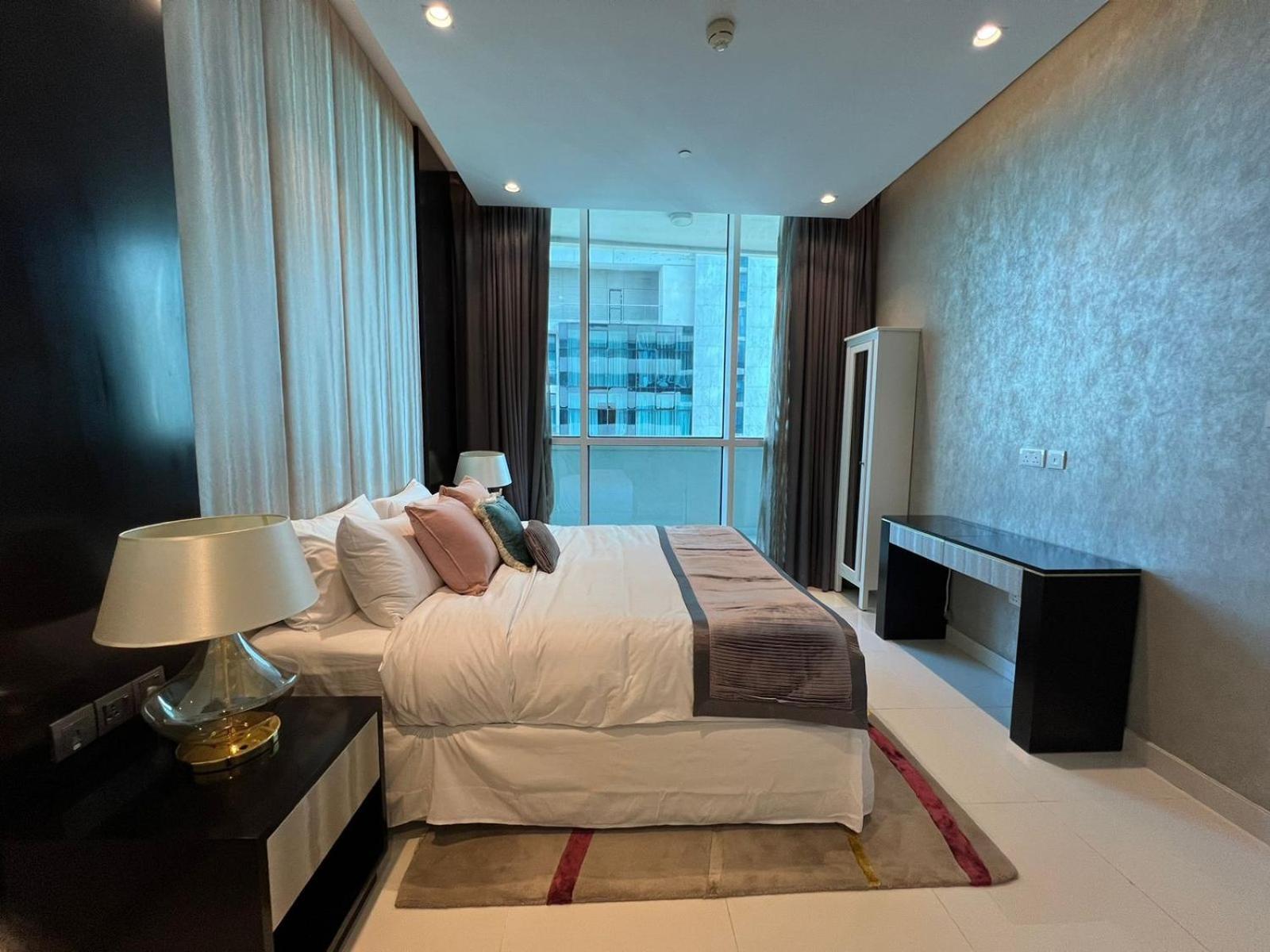 Apartment Downtown 1br - 5 Minutes To Mall - Panoramic Pool *