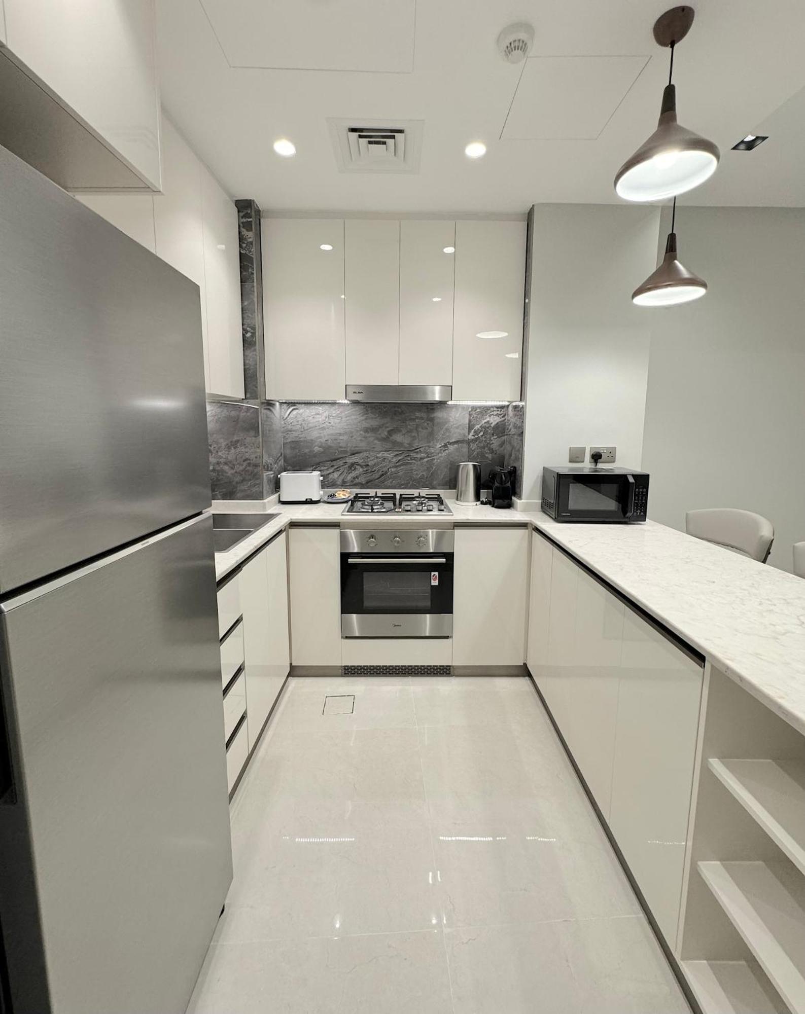 Apartment Amazing Luxury 2 Bd In Business Bay