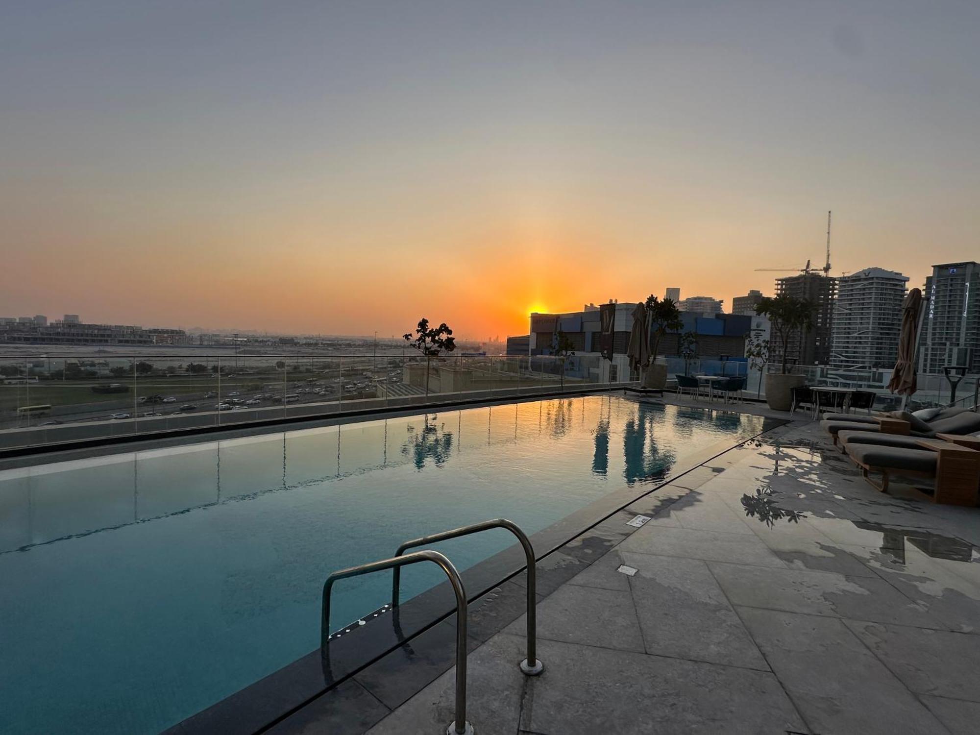 Amazing Luxury 2 Bd In Business Bay Dubai