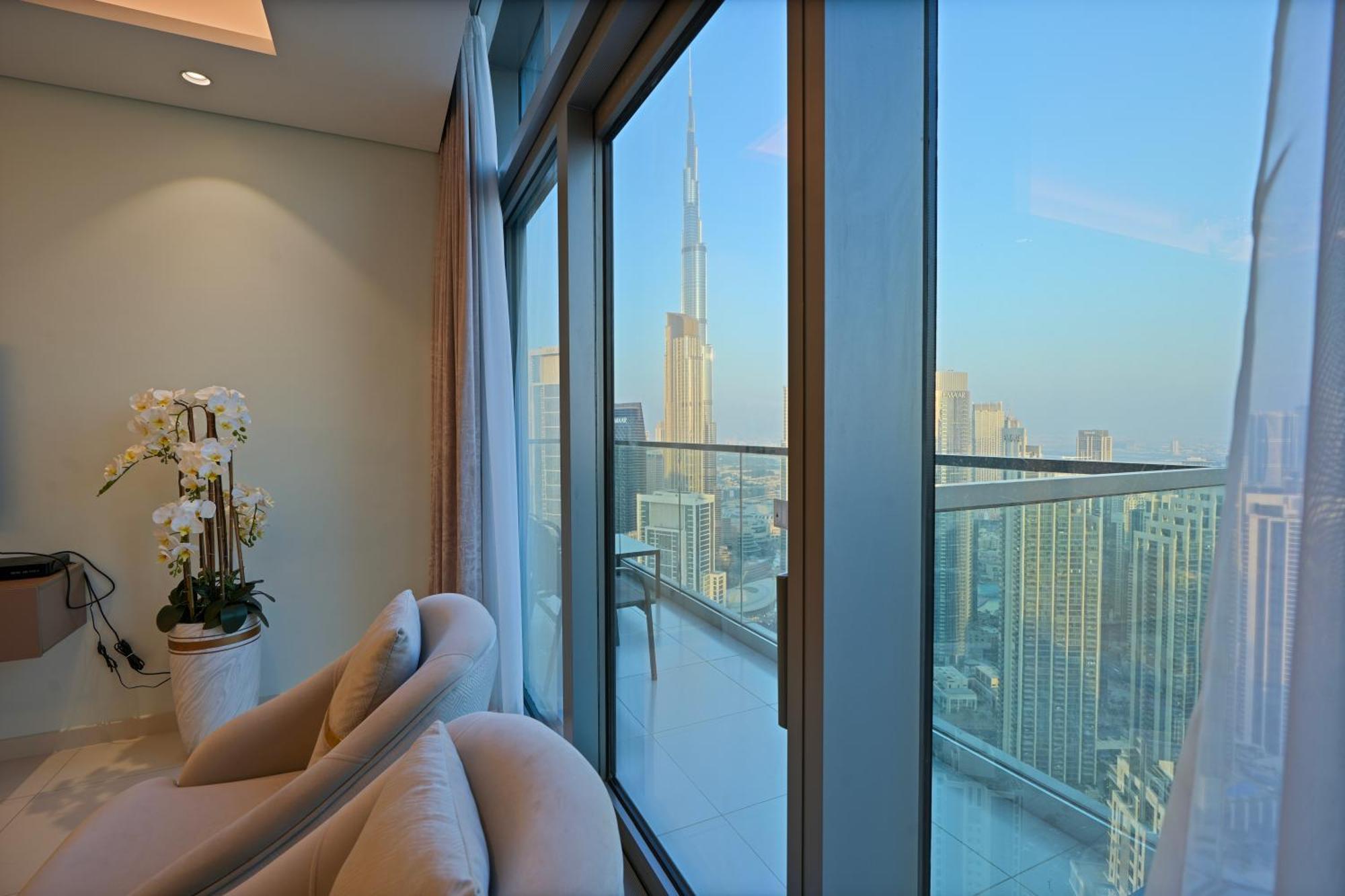 Ch - 2br Paramount - Floor Burj View Dubai
