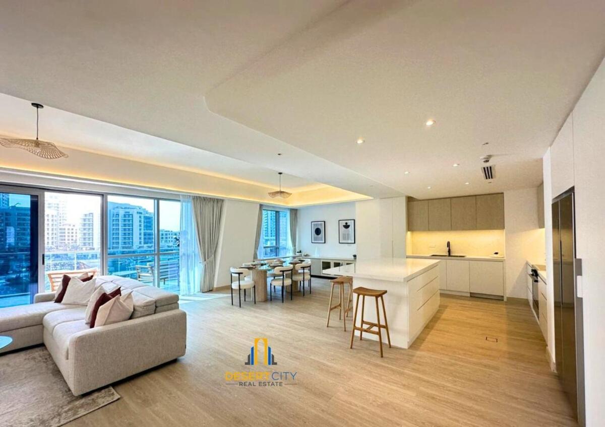 Chic 2 Bed In Marina, Hosted By Desert Apartment *