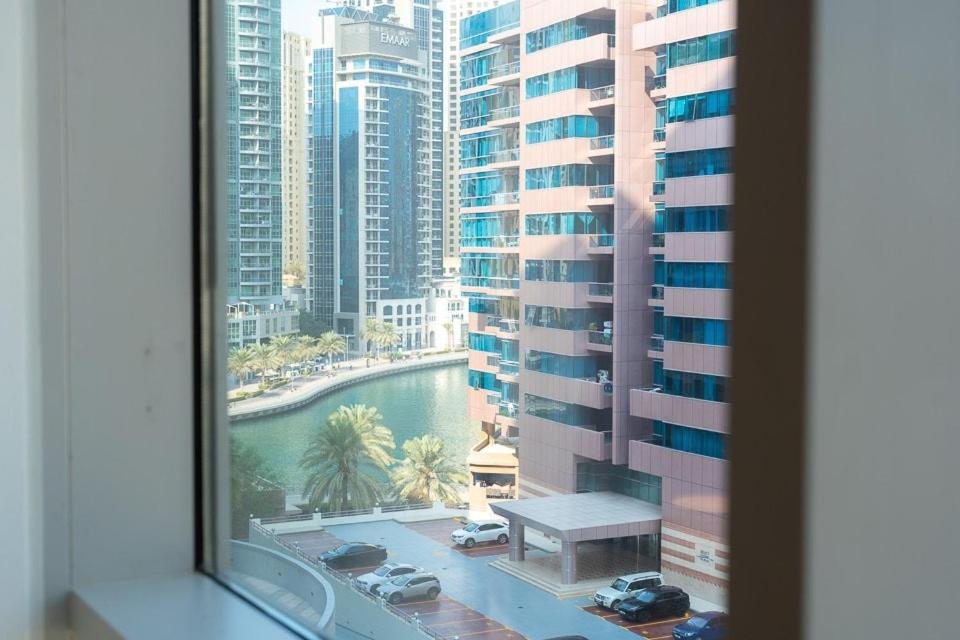 Damac Waves Tower Marina - Of Choice * Dubai