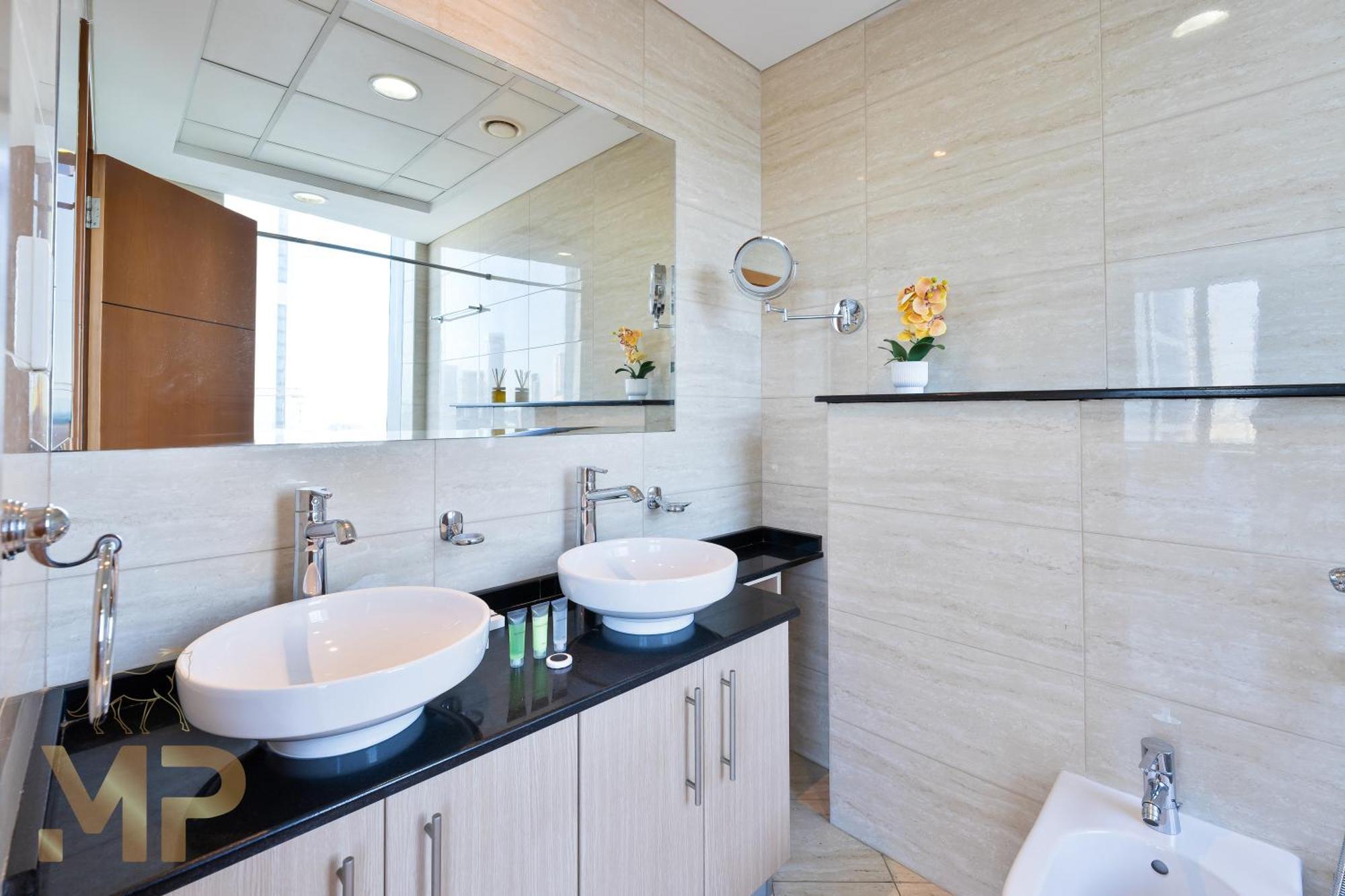 Marcopolo - Spacious 3br With Eye & Sea Views Apartment