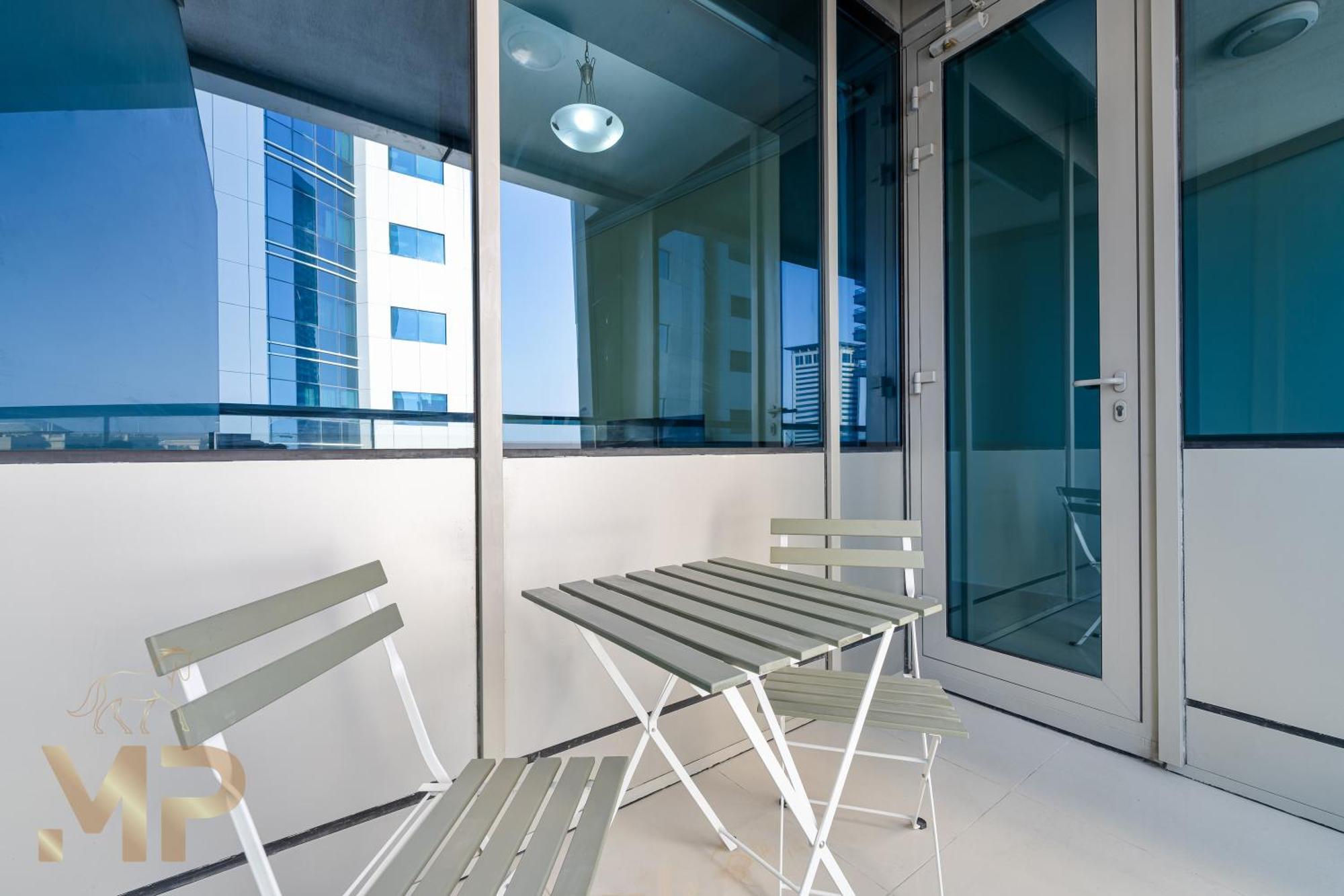 Marcopolo - Spacious 3br With Eye & Sea Views * Dubai