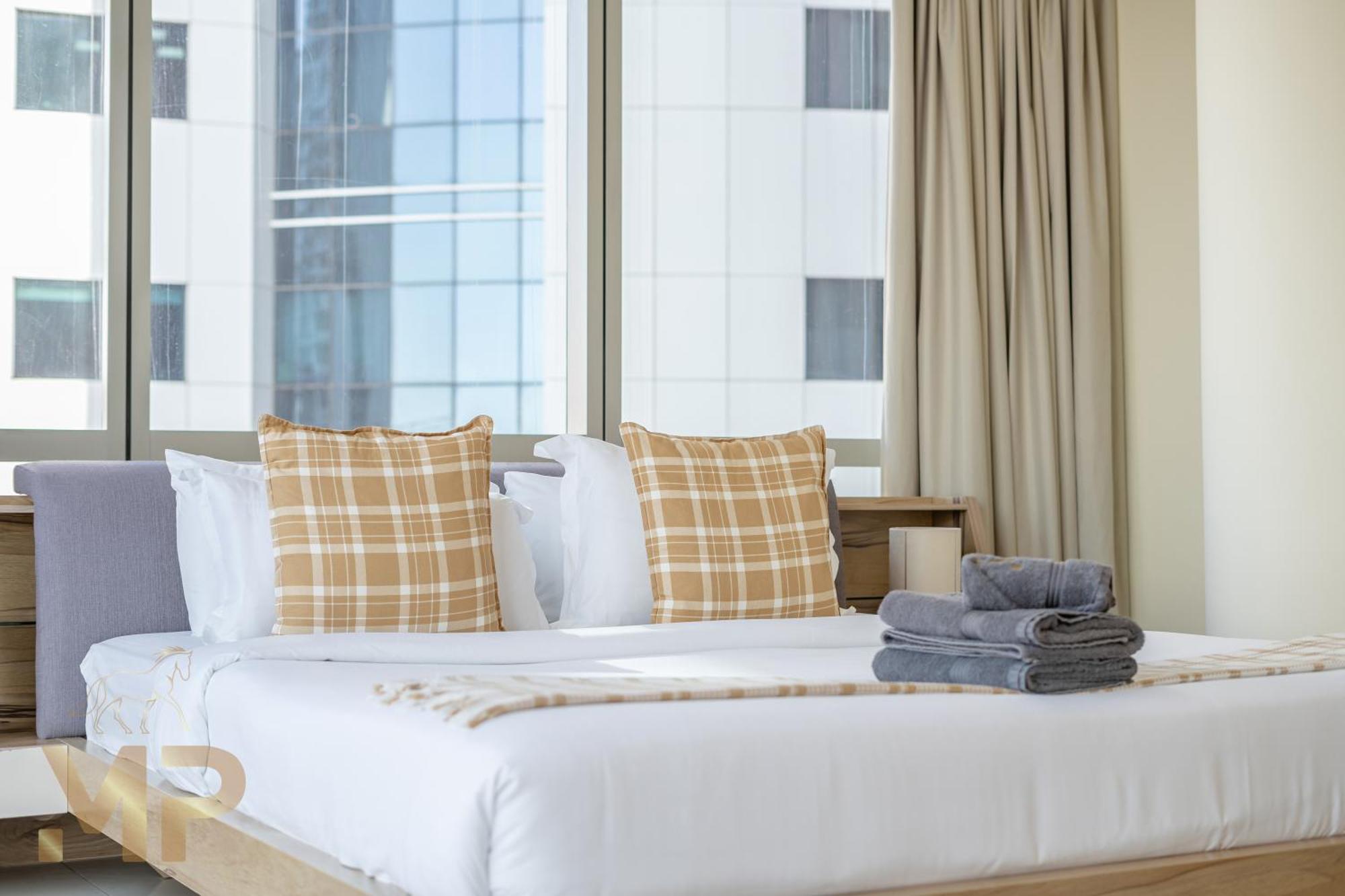 Marcopolo - Spacious 3br With Eye & Sea Views Dubai
