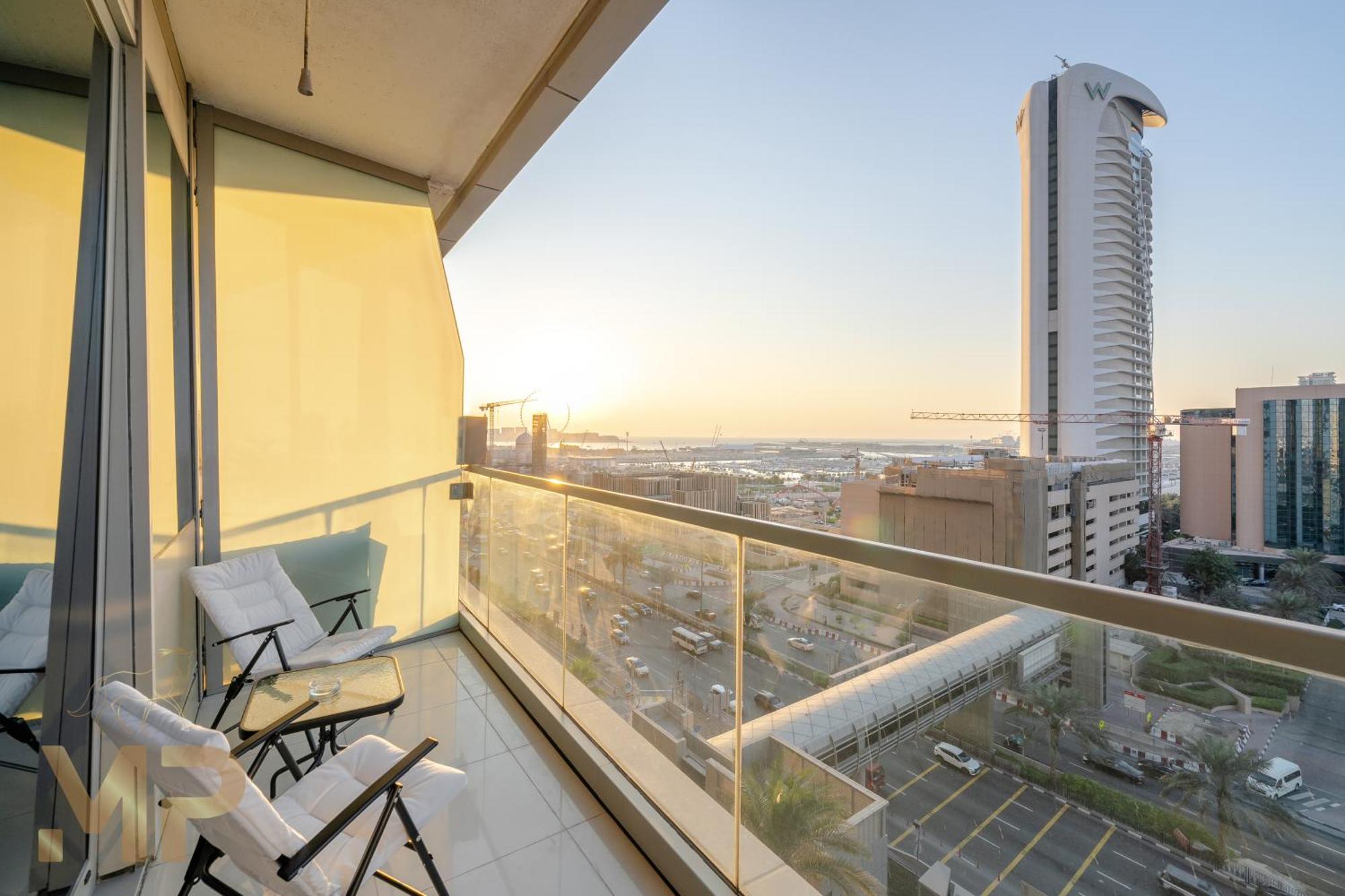 Marcopolo - Spacious 3br With Eye & Sea Views * Dubai