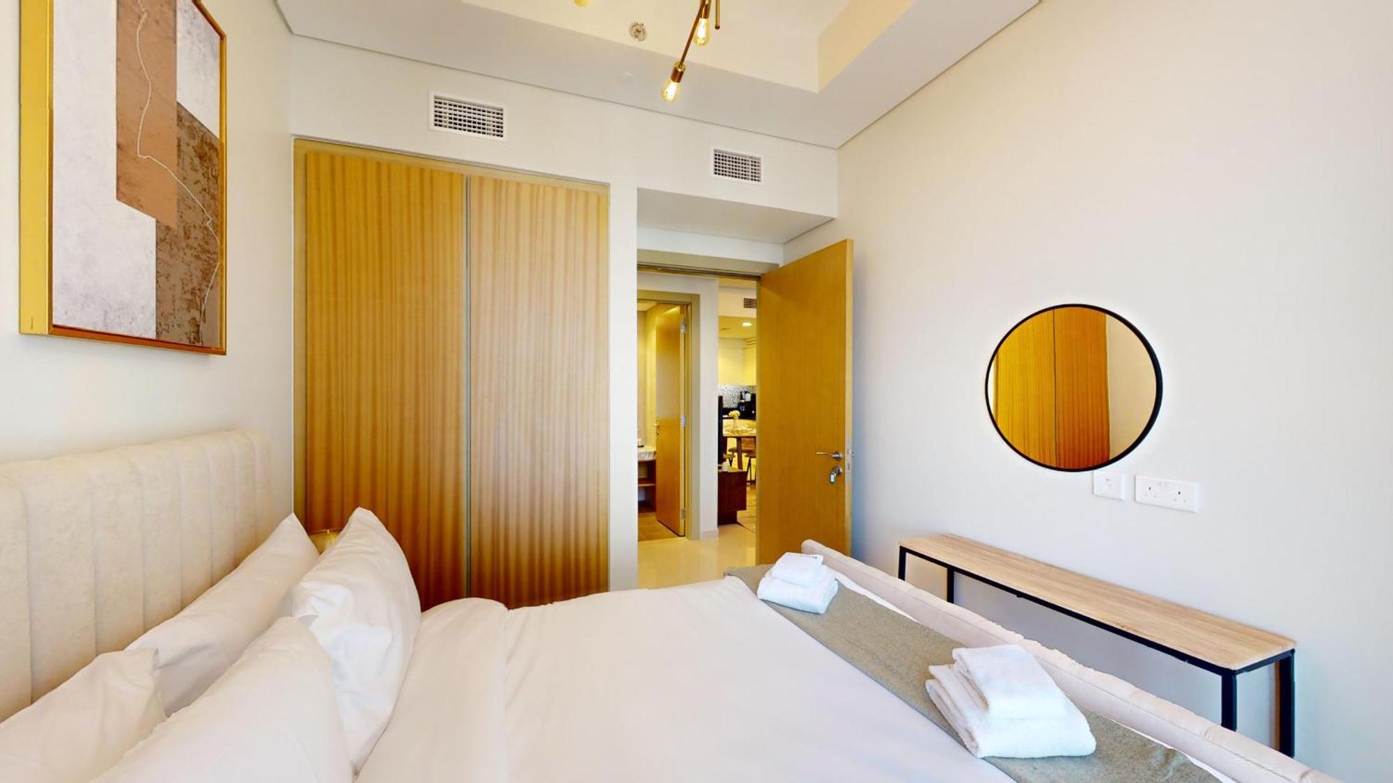 Primestay - Canal View 2br In Aykon Tower - Business Bay Apartment *