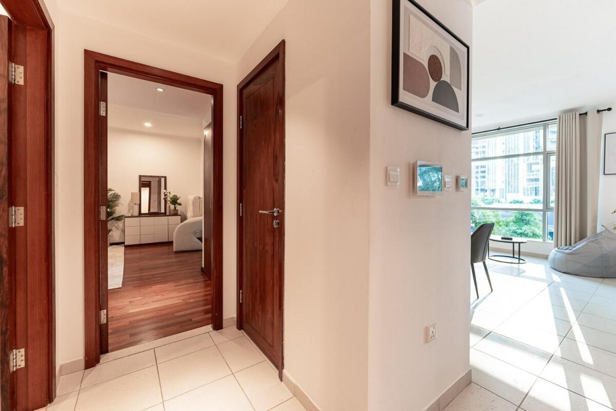 Apartment Chic 1-bedroom Getaway With Downtown Living Charm