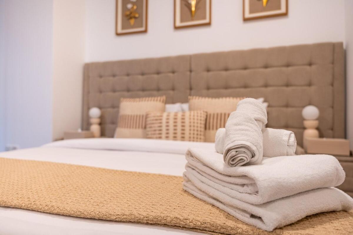 Chic 1-bedroom Getaway With Downtown Living Charm Dubai