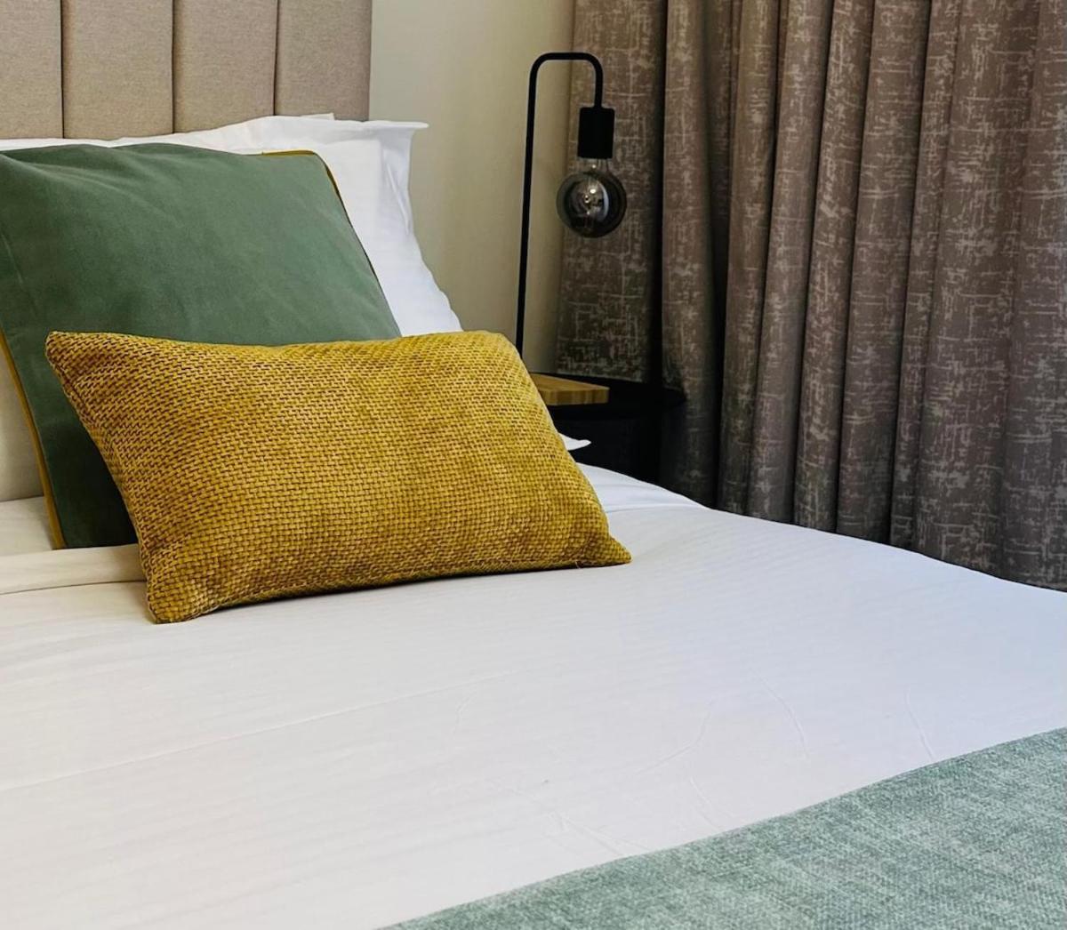 Apartment Brand New Near Burj Khalifa & Mall *