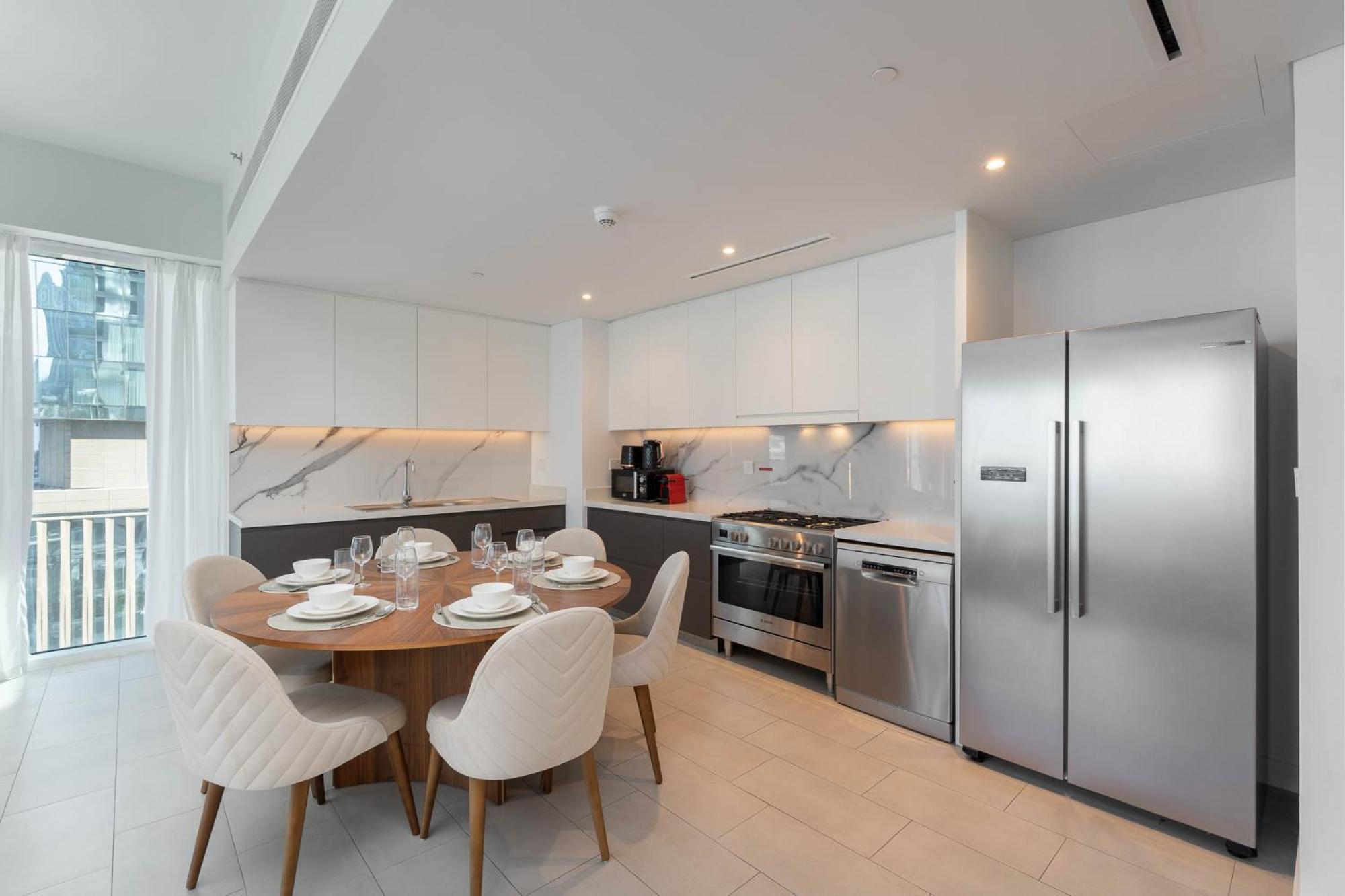 Beautiful 2 Bedroom Sea Views At La Vie Jbr