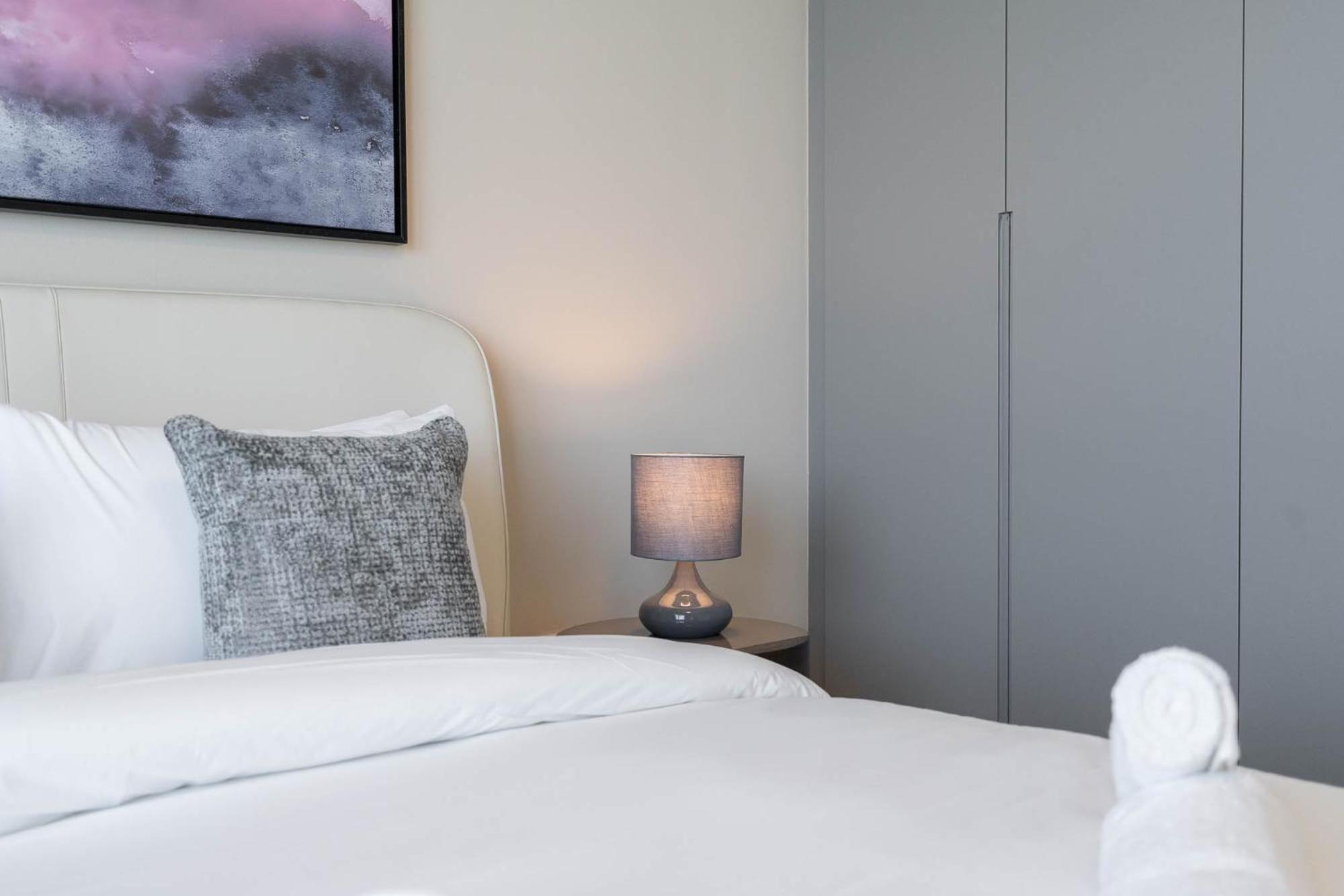 Beautiful 2 Bedroom Sea Views At La Vie Jbr Dubai