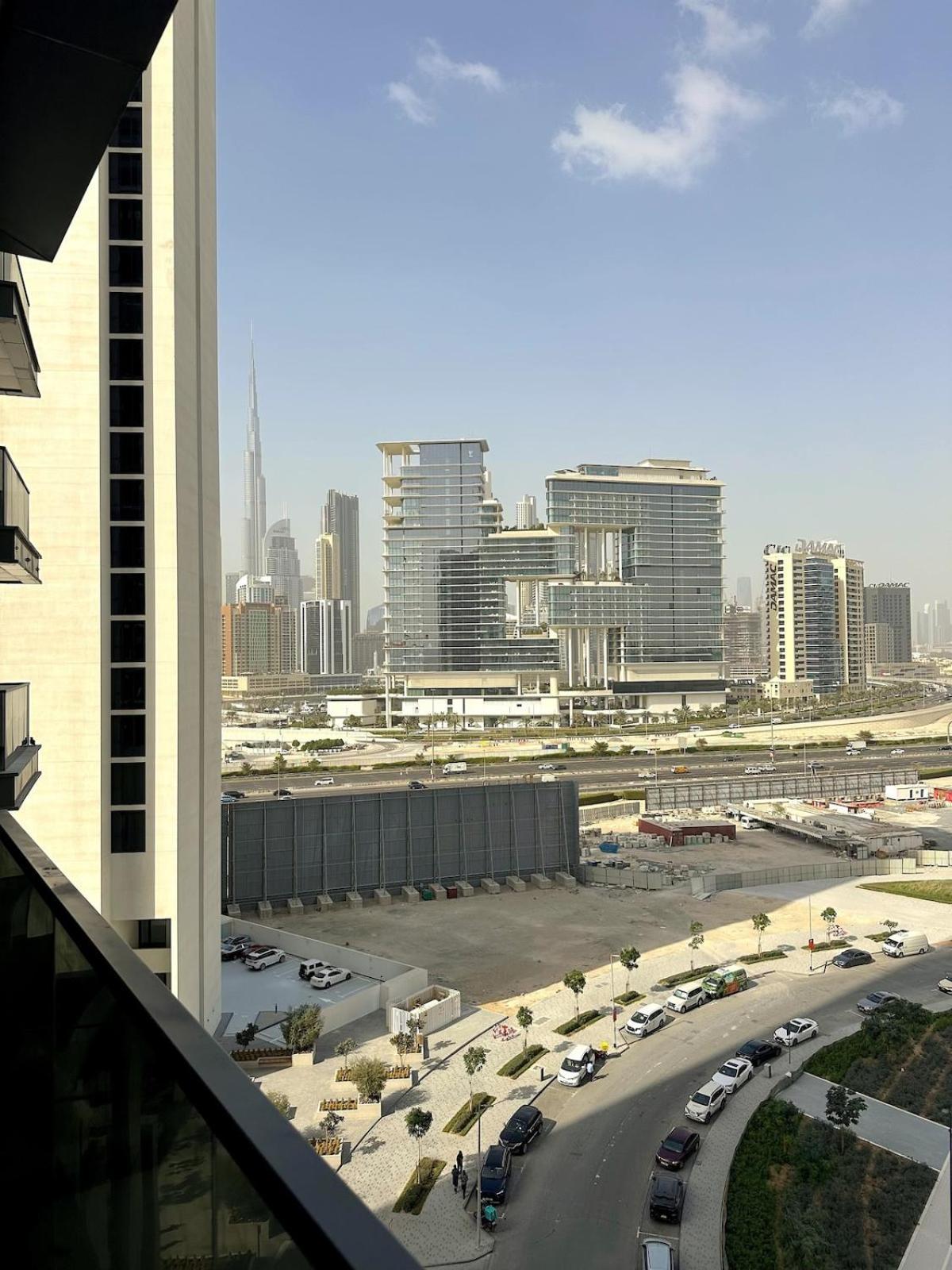 Amazing Luxury 2 Bd In Business Bay *