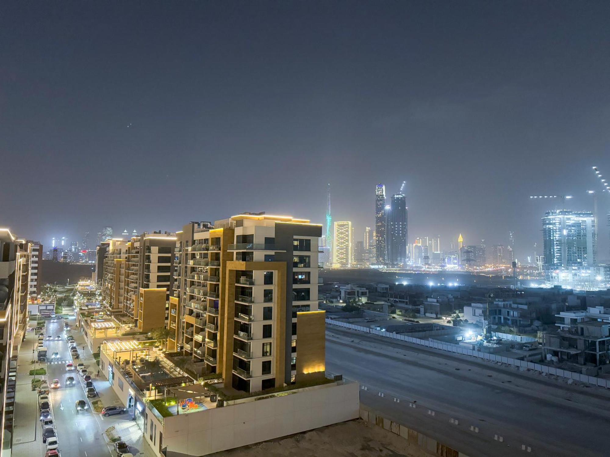 Stylish 3br With Burj Khalifa & Pool Views *