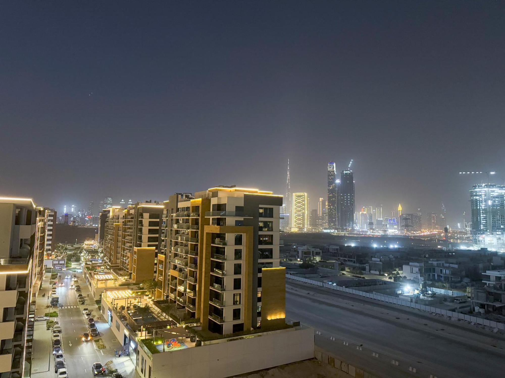 Apartment Stylish 3br With Burj Khalifa & Pool Views *