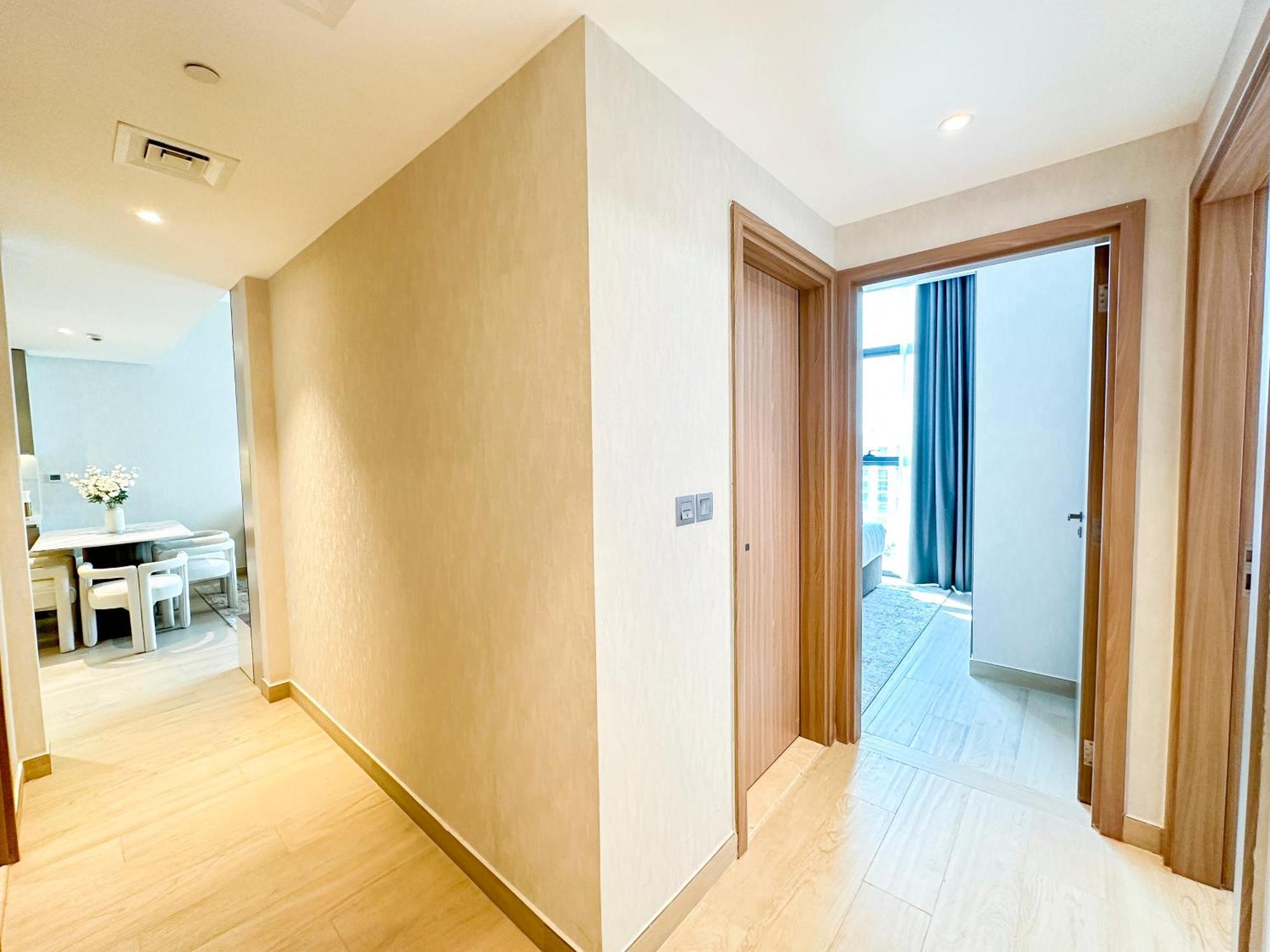 Stylish 3br With Burj Khalifa & Pool Views * Dubai