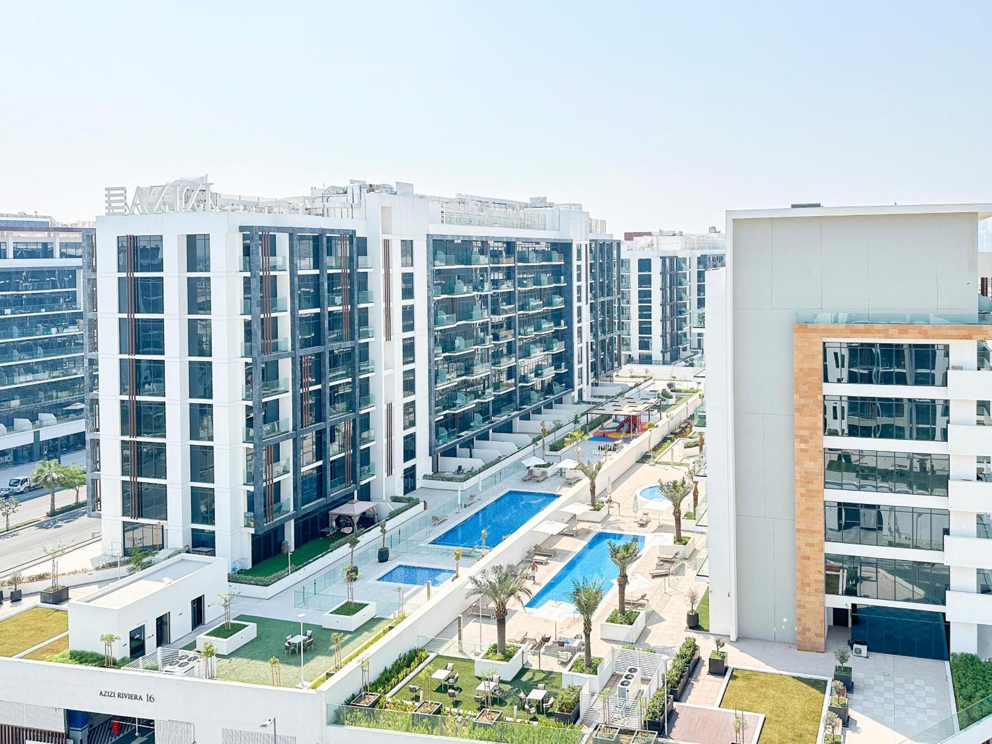 Stylish 3br With Burj Khalifa & Pool Views Apartment Dubai