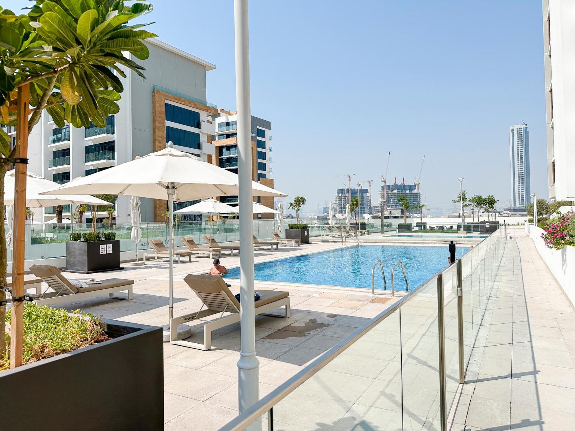 Apartment Stylish 3br With Burj Khalifa & Pool Views Dubai