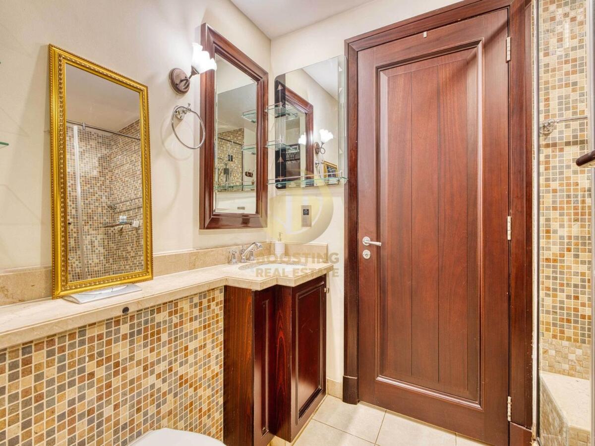 Luxury 1 Bedroom Downtown * Dubai